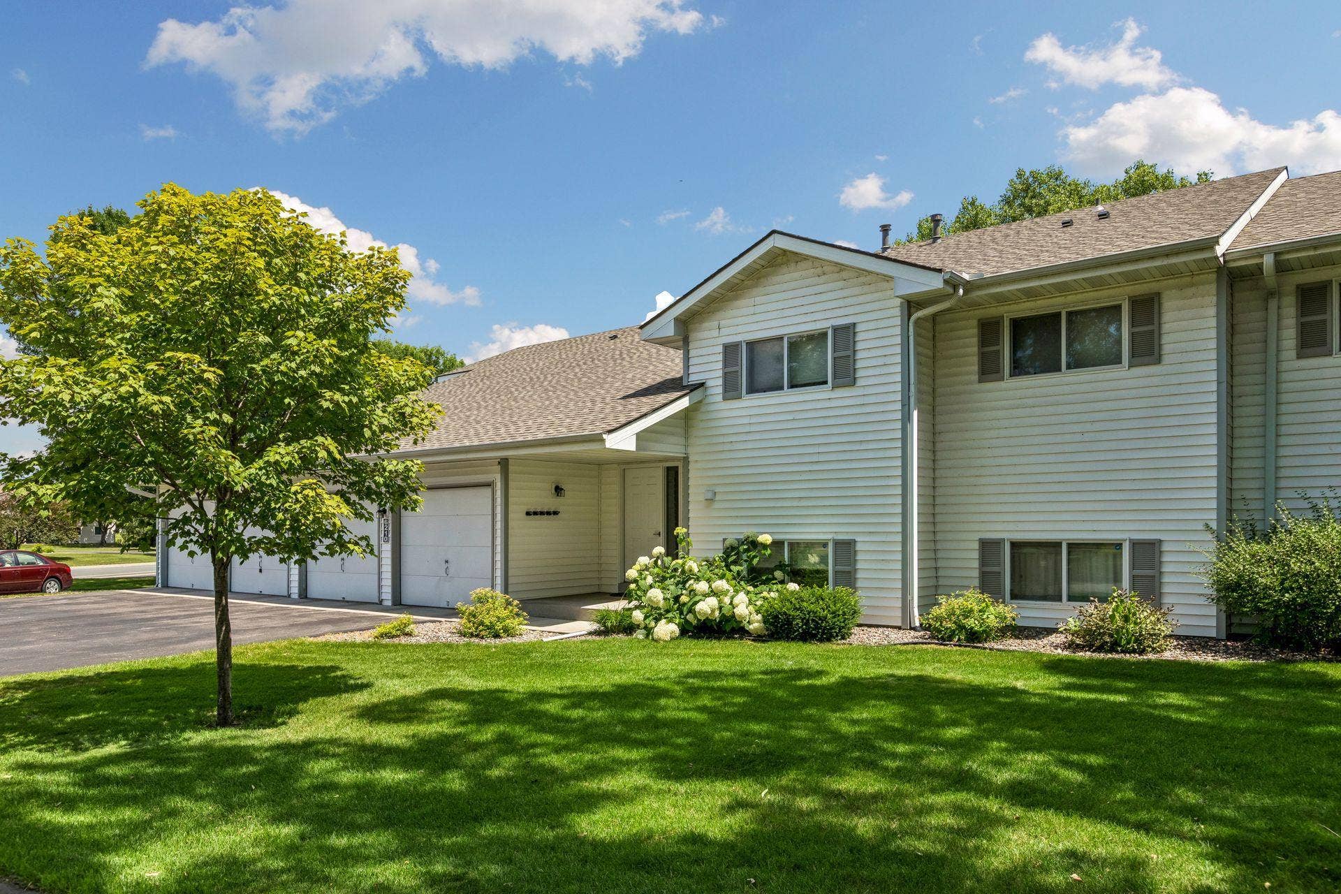 6210 Magda Drive, #A, Maple Grove, MN 55369 Welcome home to 6210 Magda Drive #A!