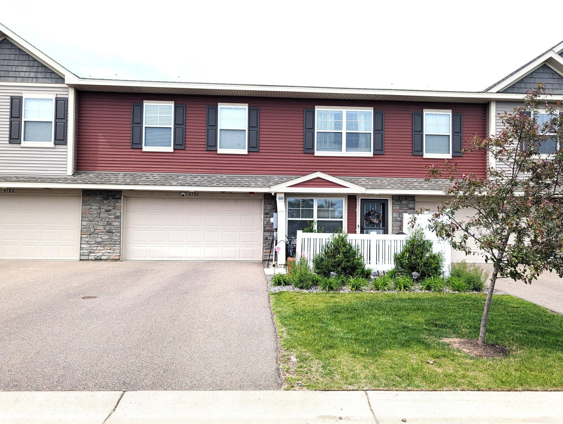 4784 Equine Trail, Woodbury, MN 55129 equi1.jpg
