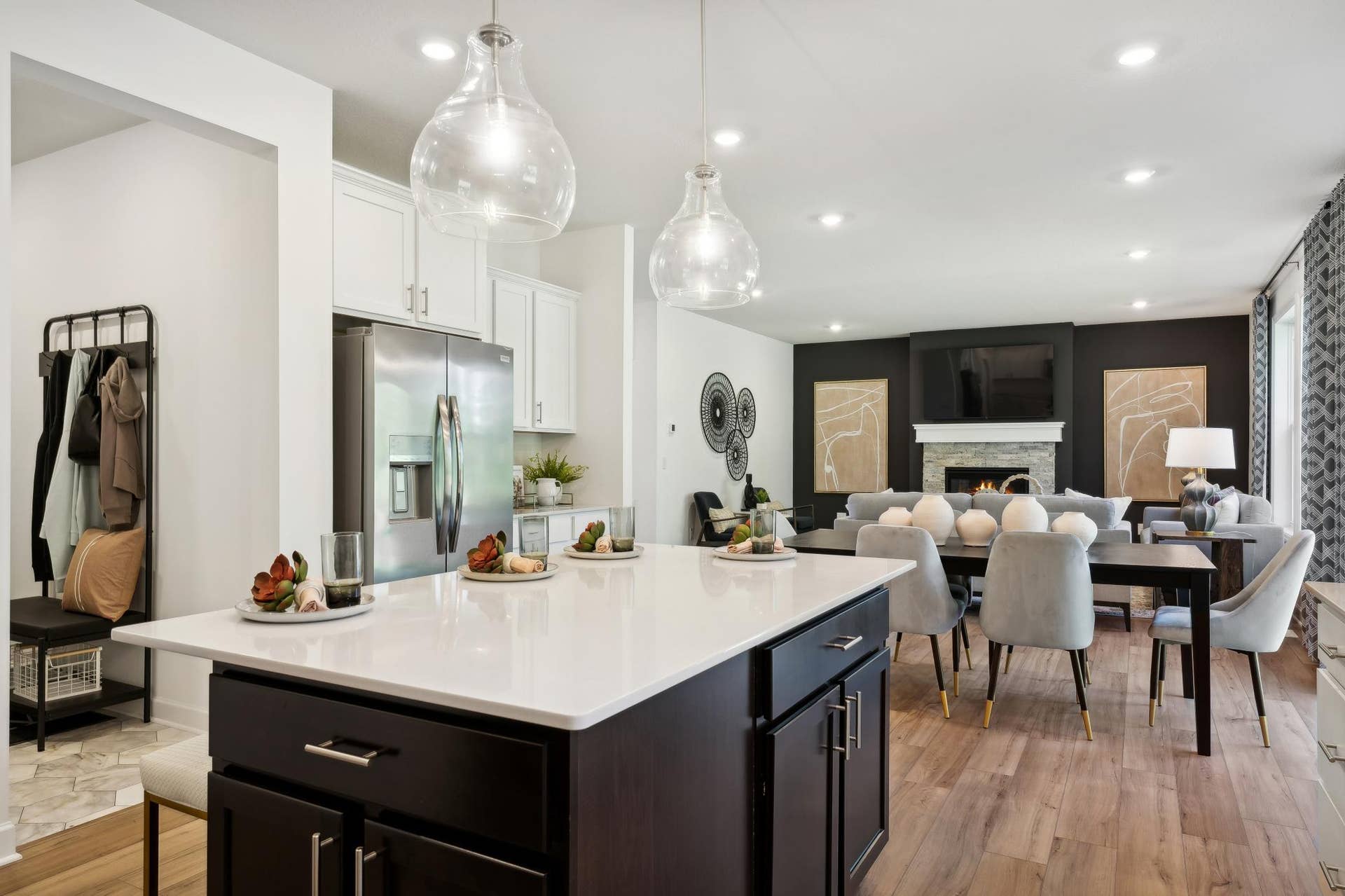4024 Heath Avenue N, Oakdale, MN 55128 MIN_Discovery_Willowbrooke_PIC_Lewis_Kitchen_1of5_F1.jpg