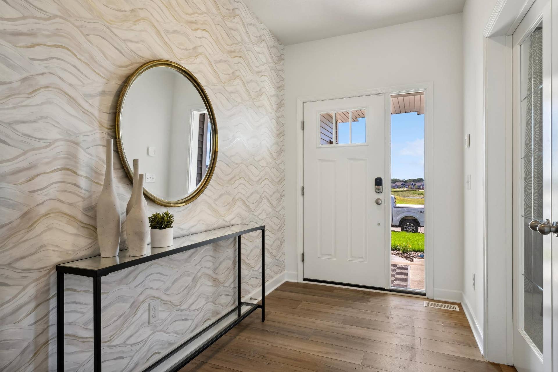 4024 Heath Avenue N, Oakdale, MN 55128 MIN_Discovery_Willowbrooke_PIC_Lewis_Foyer_2of2_F1.jpg