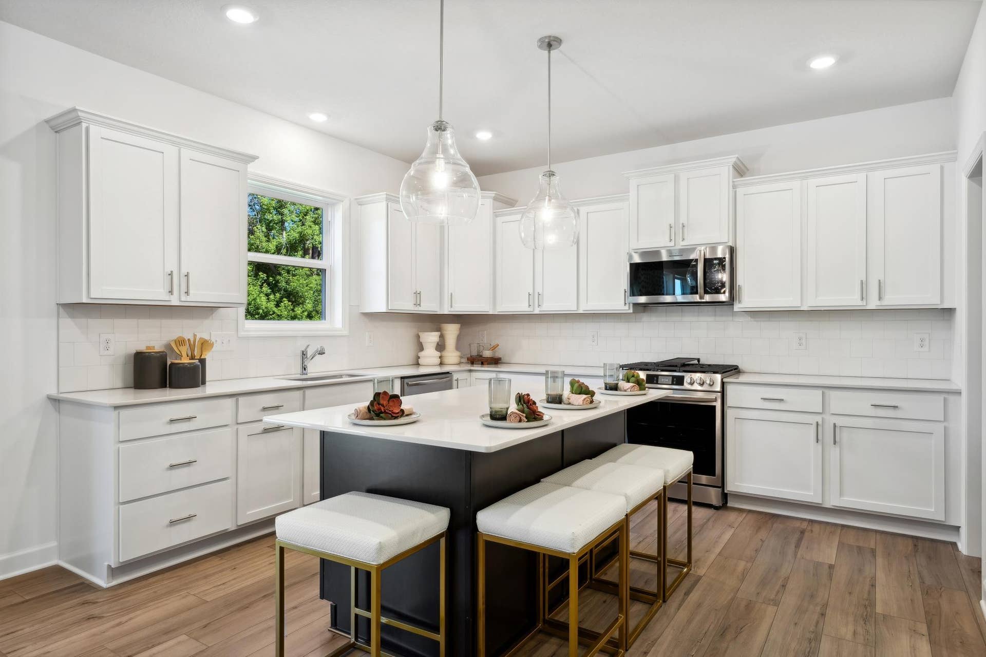 4024 Heath Avenue N, Oakdale, MN 55128 MIN_Discovery_Willowbrooke_PIC_Lewis_Kitchen_5of5_F1.jpg