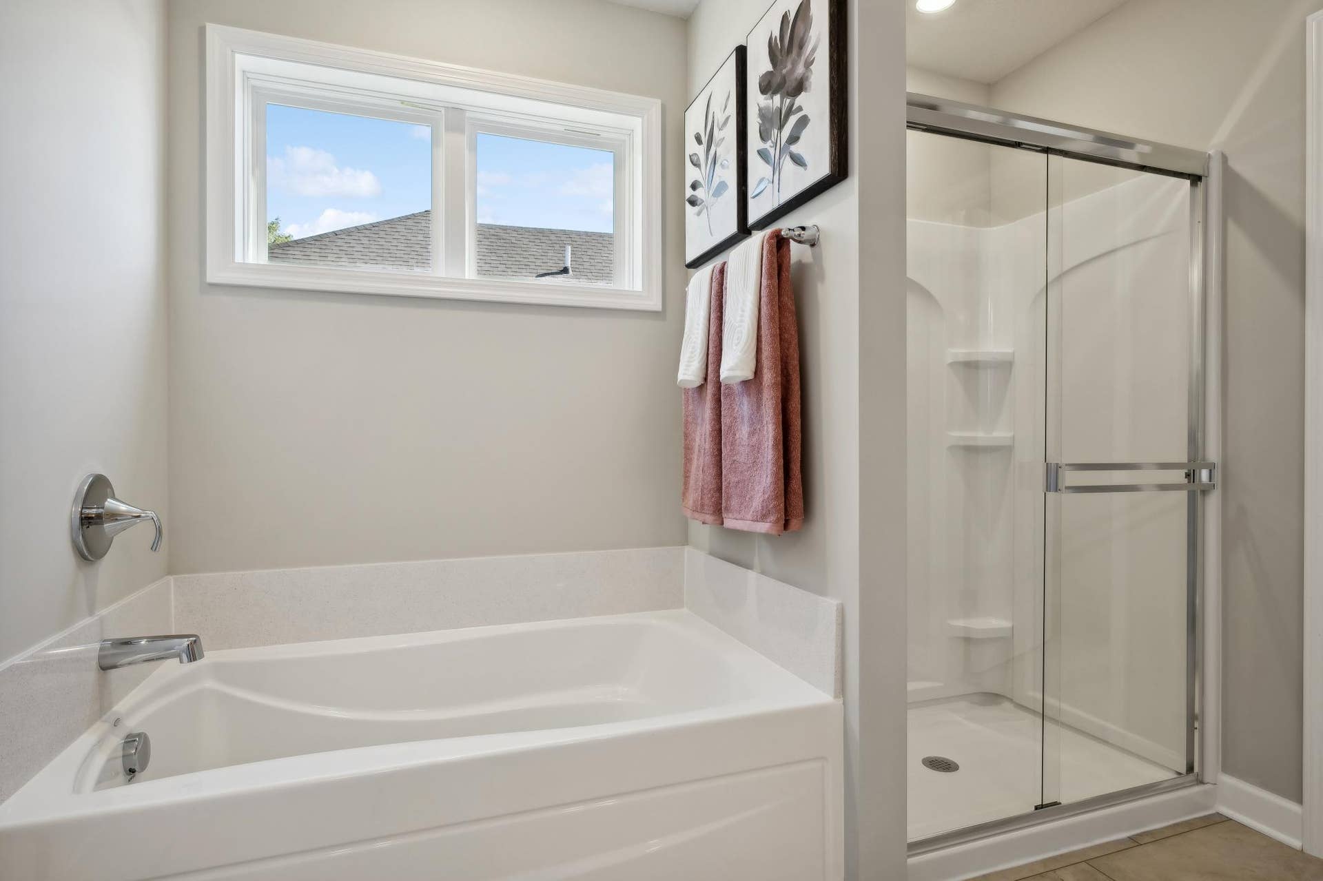 4024 Heath Avenue N, Oakdale, MN 55128 MIN_Discovery_Willowbrooke_PIC_Lewis_OwnerBath_1of3_F2.jpg