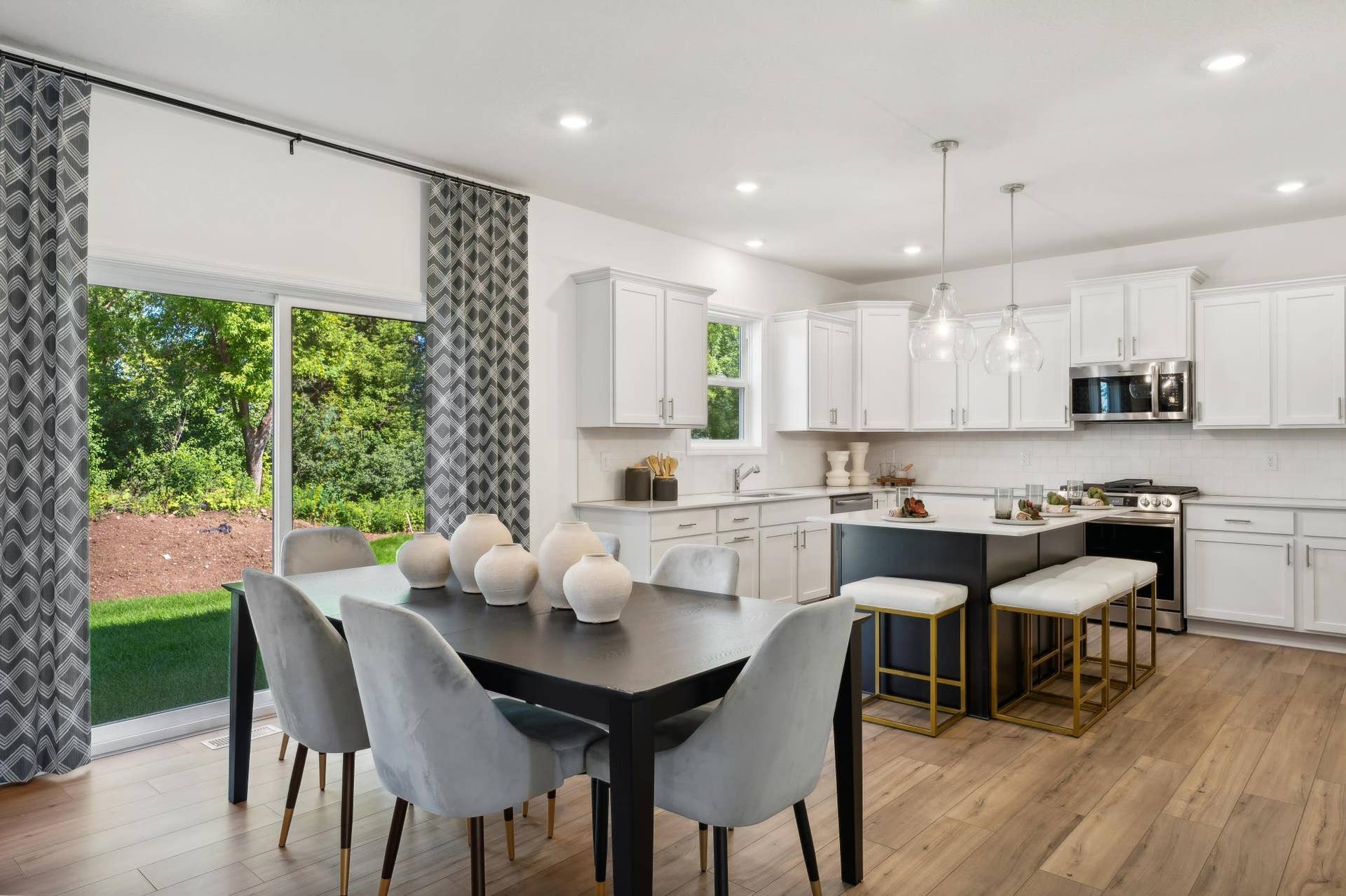4024 Heath Avenue N, Oakdale, MN 55128 MIN_Discovery_Willowbrooke_Pic_Lewis_Breakfast_1of2_F1.jpg
