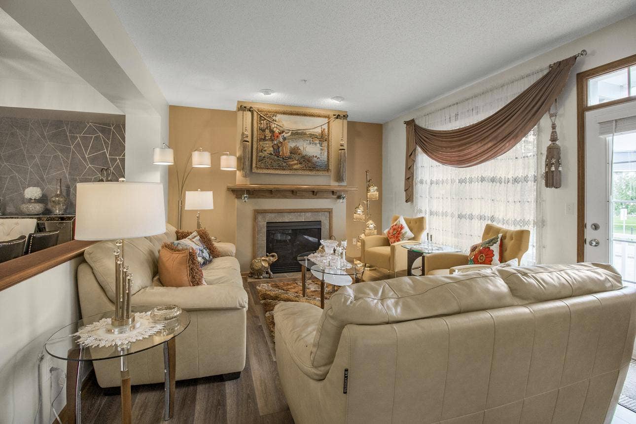 1691 Village Trail E, #7, Maplewood, MN 55109 1691 Village Trail E, #7, Maplewood, MN 55109