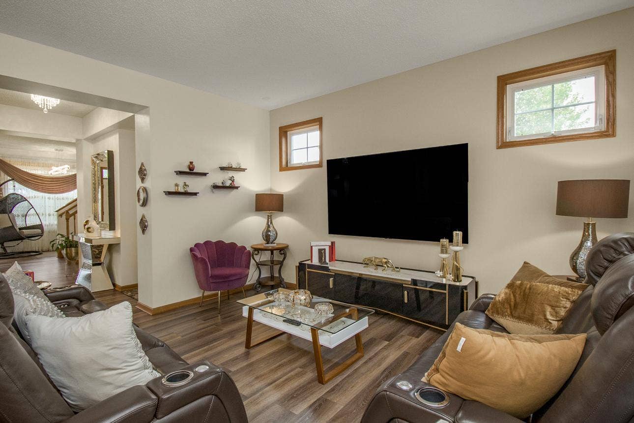 1691 Village Trail E, #7, Maplewood, MN 55109 1691 Village Trail E, #7, Maplewood, MN 55109