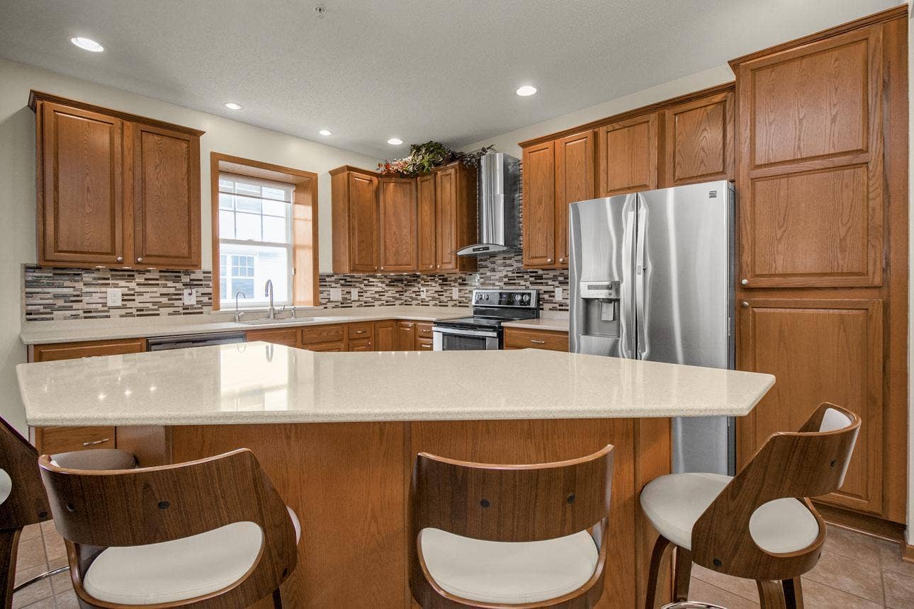 1691 Village Trail E, #7, Maplewood, MN 55109 1691 Village Trail E, #7, Maplewood, MN 55109