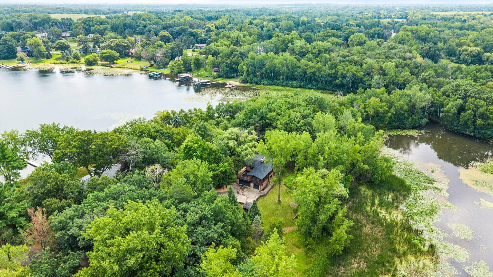 4508 Birchbark Trail N, Lake Elmo, MN 55042 Welcome to 4508 Birchbark Trl N