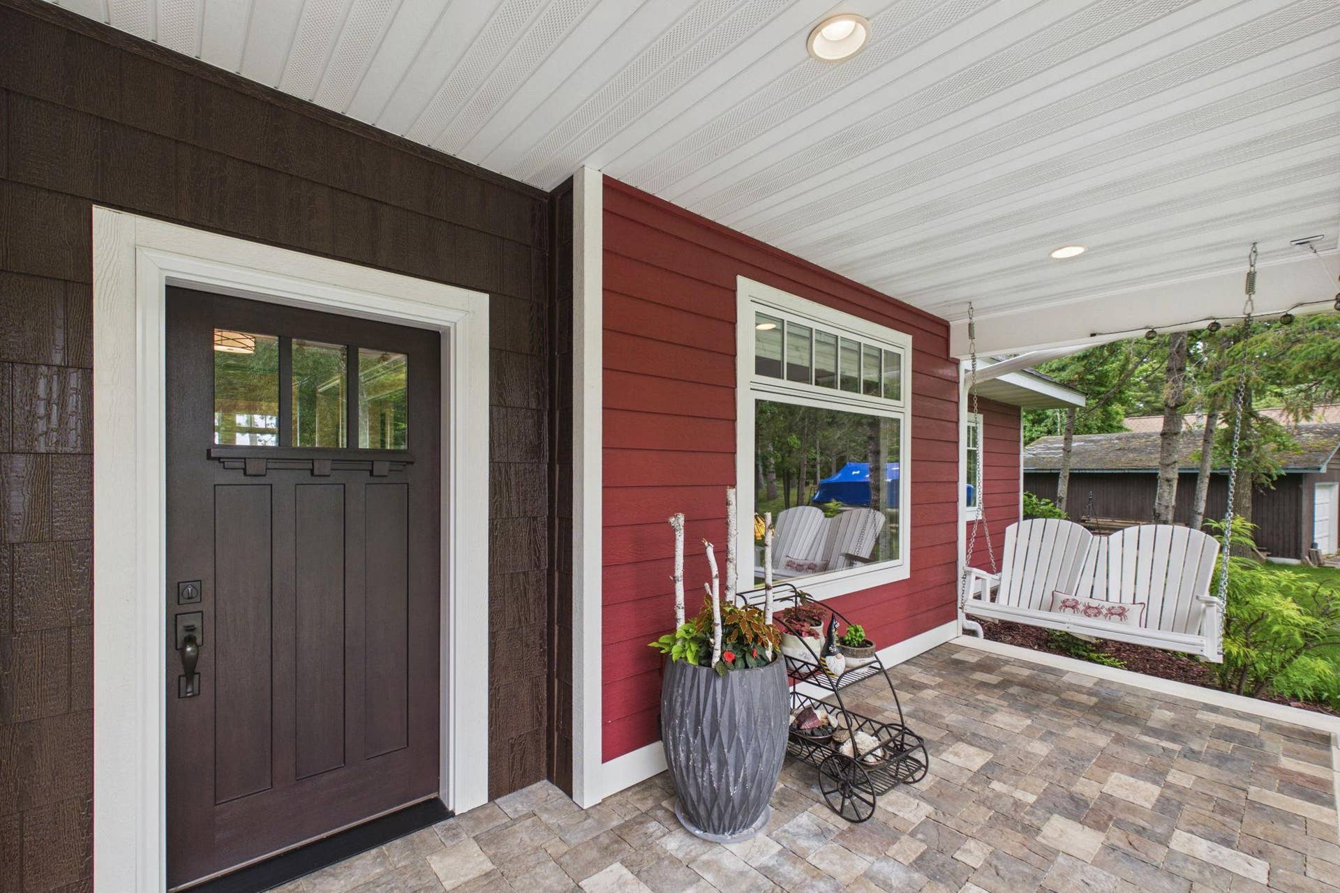 5625 Lavinia Road NE, Bemidji, MN 56601 Front door and porch
