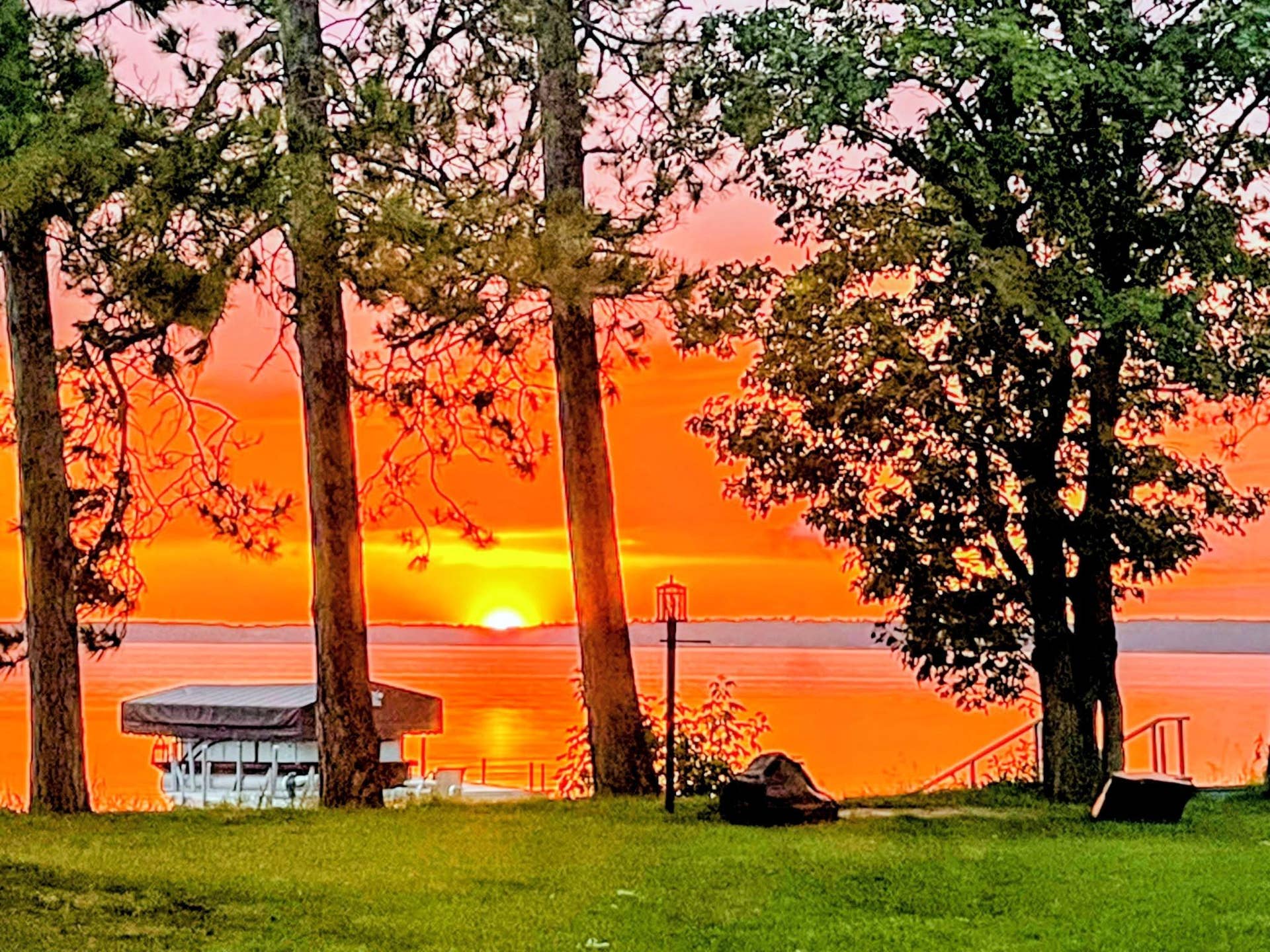 5625 Lavinia Road NE, Bemidji, MN 56601 West facing sunsets