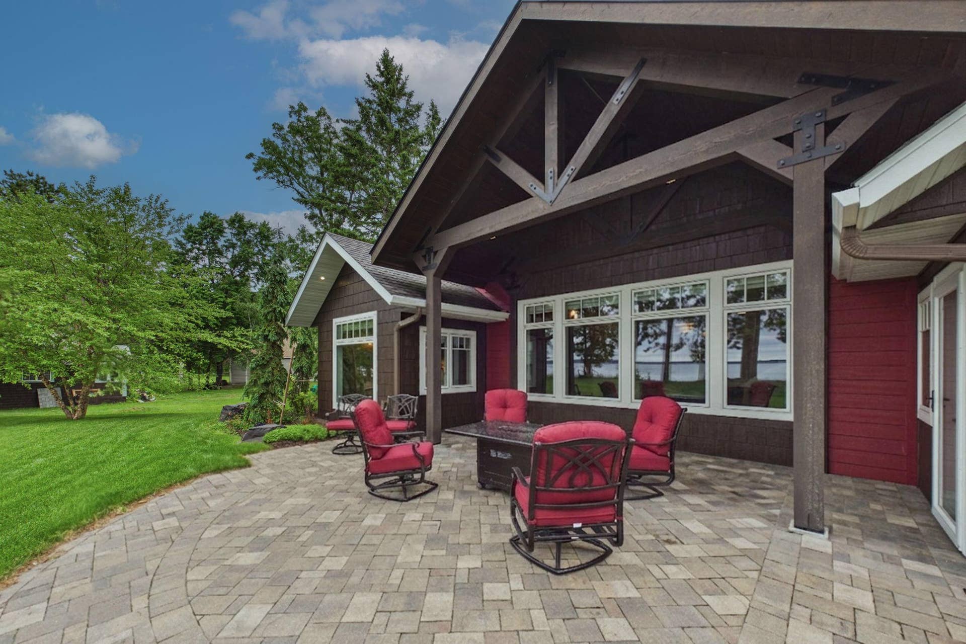 5625 Lavinia Road NE, Bemidji, MN 56601 Patio, pavers