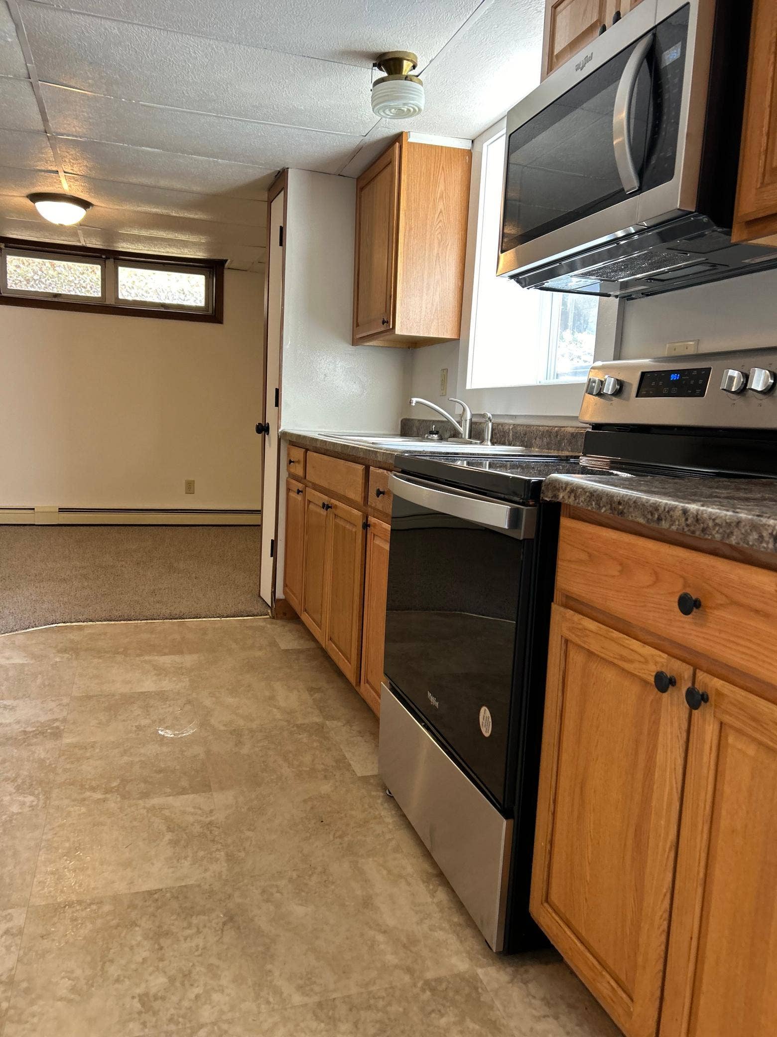 911 2nd Avenue S, Buffalo, MN 55313 Lower Kitchen jpg