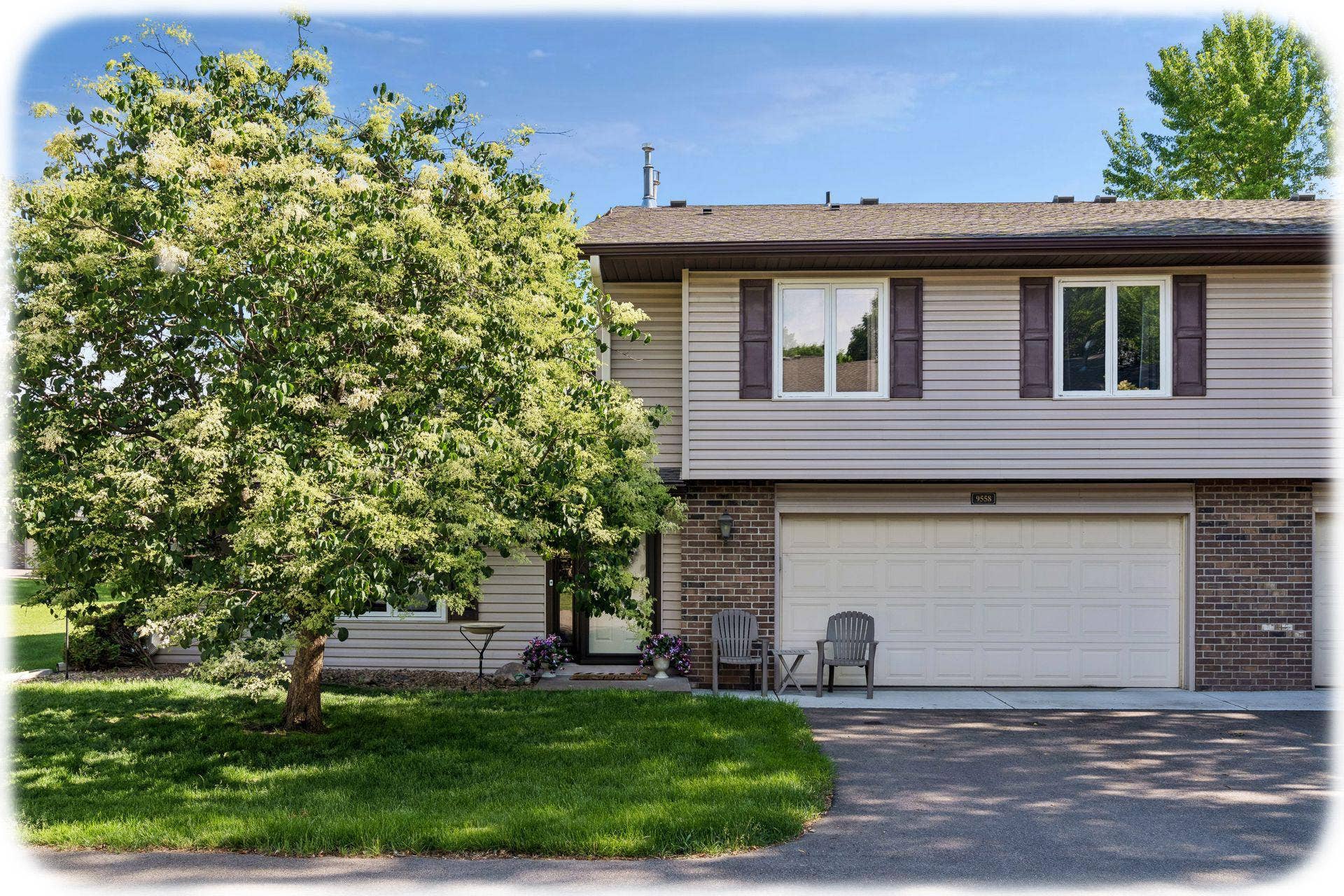 9558 Kingsview Lane N, Maple Grove, MN 55369