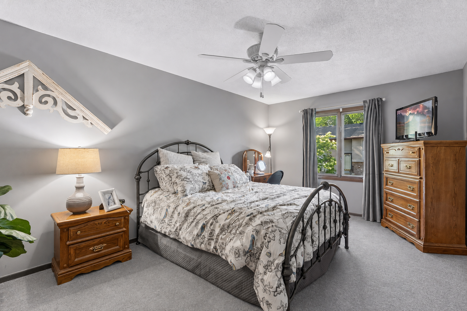 9558 Kingsview Lane N, Maple Grove, MN 55369