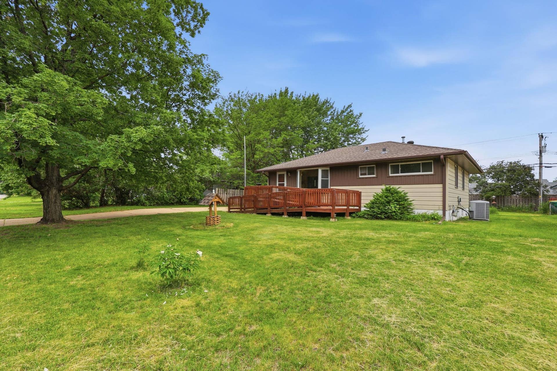 6319 Unity Avenue N, Brooklyn Center, MN 55429 6319 Unity Avenue N, Brooklyn Center, MN 55429
