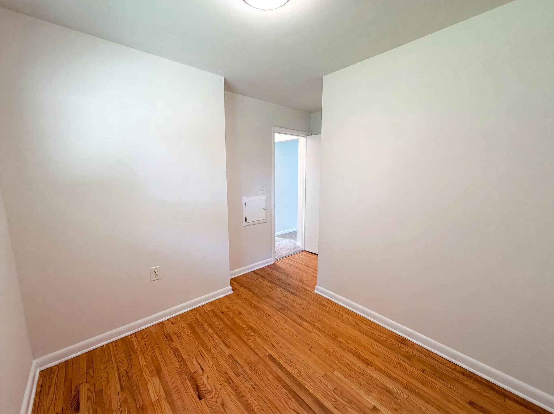 2128 Ronald Avenue, White Bear Lake, MN 55110 listing_8.jpg