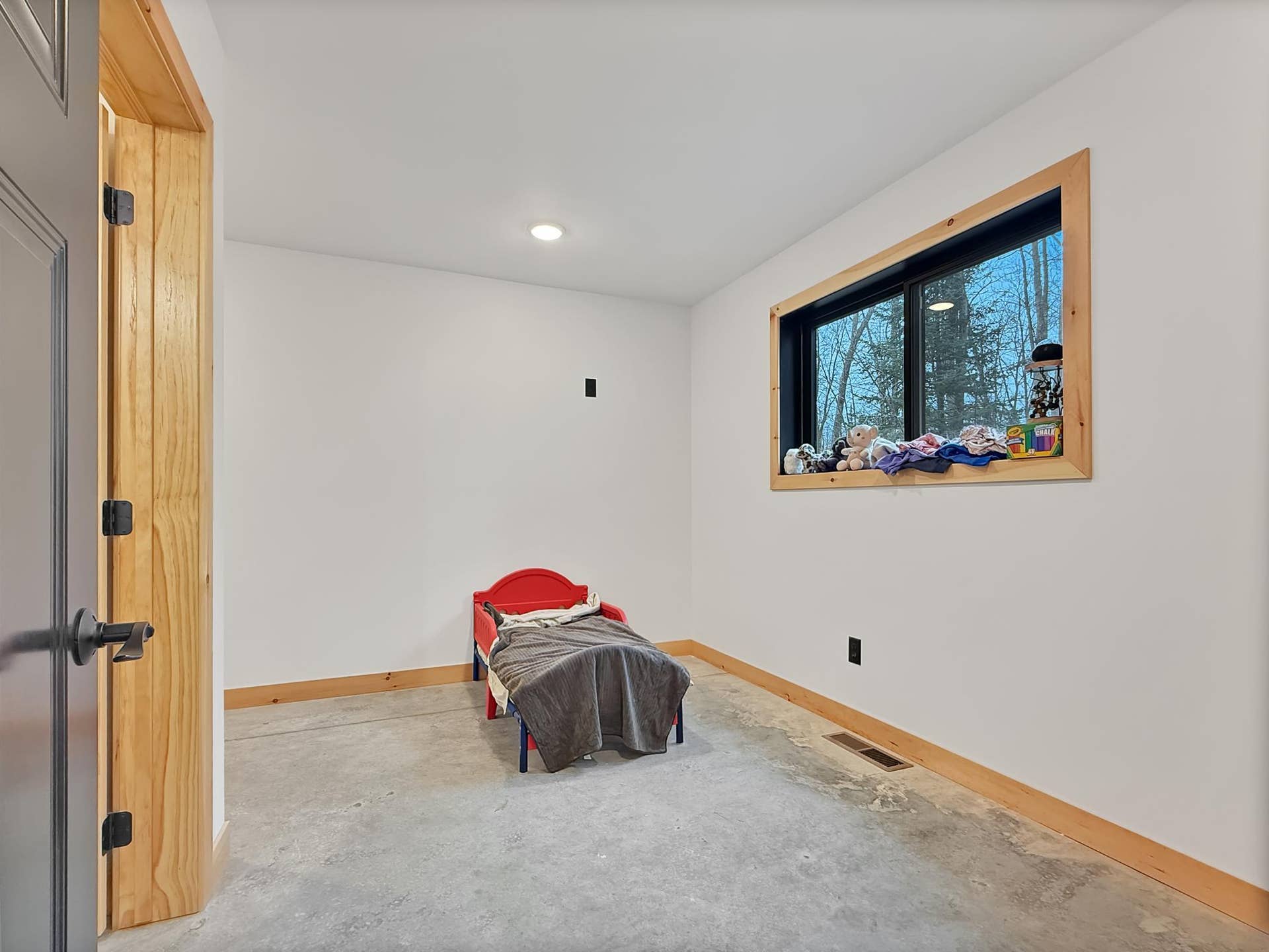 15215 Werner Road NW, Bemidji, MN 56601 Mudroom