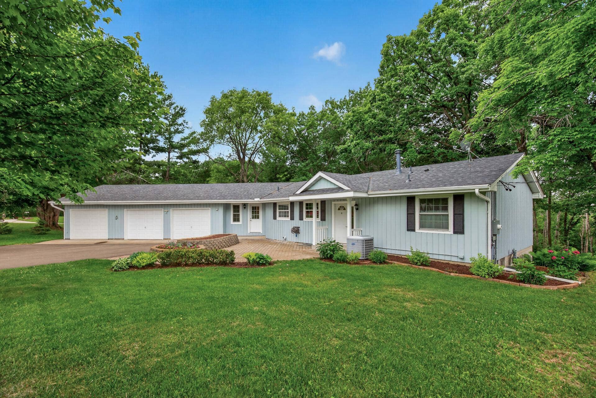 1350 Oldridge Avenue N, Stillwater, MN 55082 Front.jpg