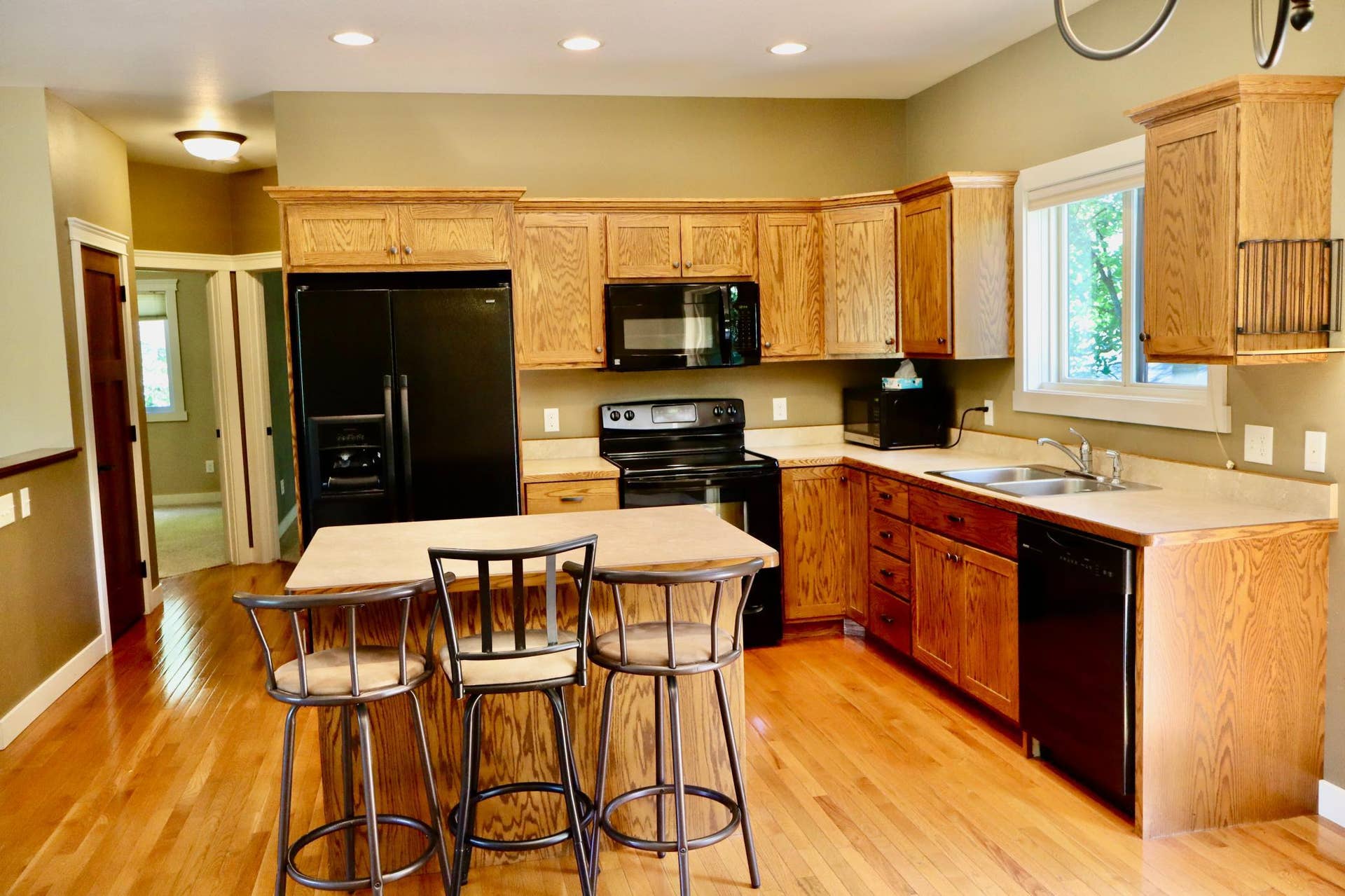 11832 Ironwood Drive, Baxter, MN 56425 11832 Ironwood Drive, Baxter, MN 56425