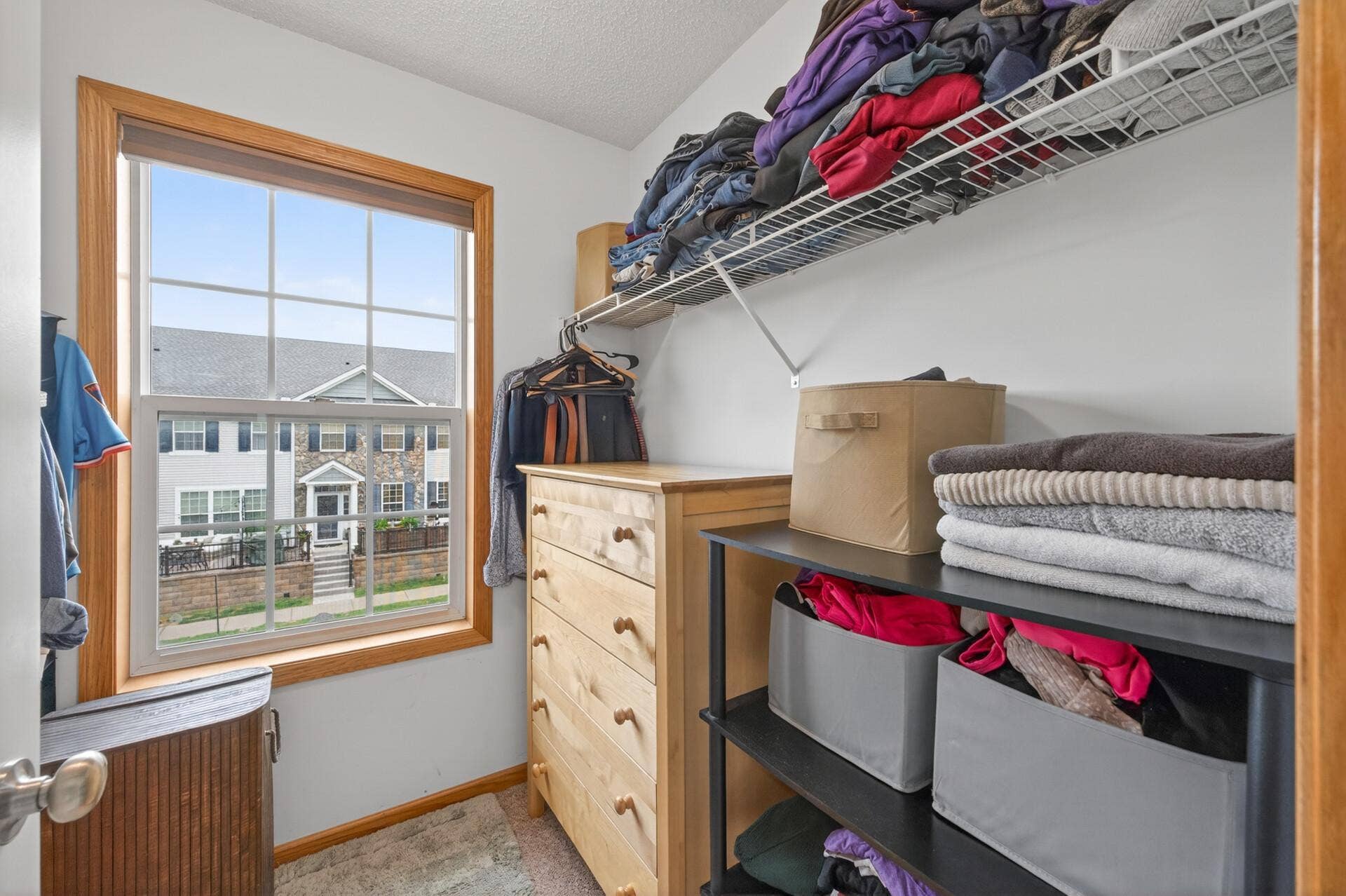 7606 11th Street N, Oakdale, MN 55128 Primary walk in closet