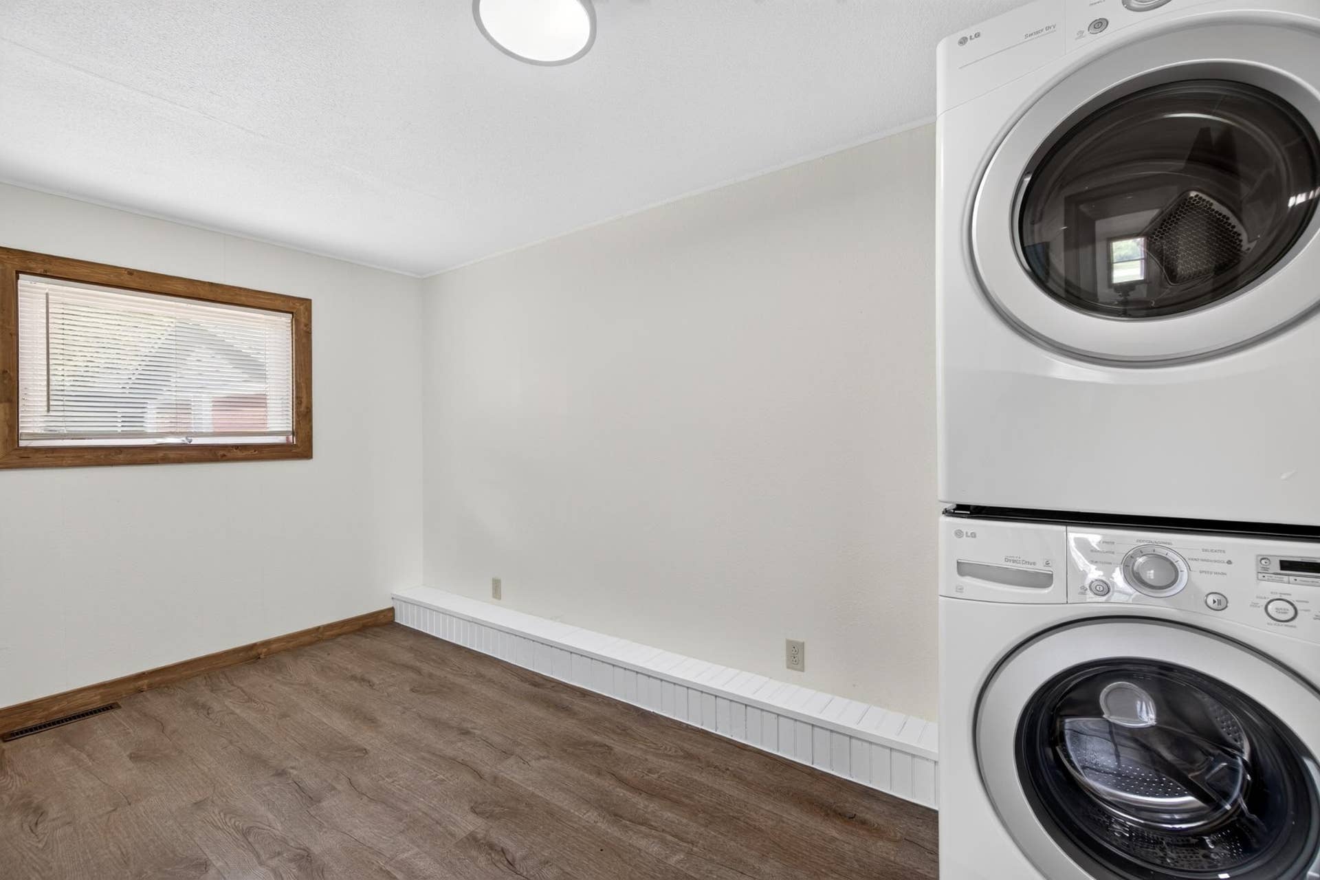 213 Roosevelt Road SW, Bemidji, MN 56601 DSC00053.jpg