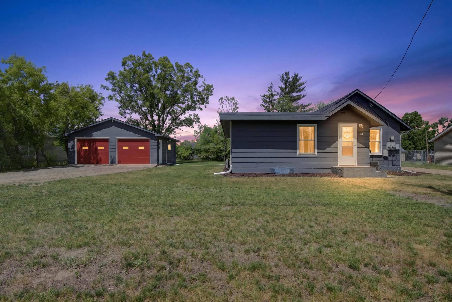 213 Roosevelt Road SW, Bemidji, MN 56601 DSC00011.jpg