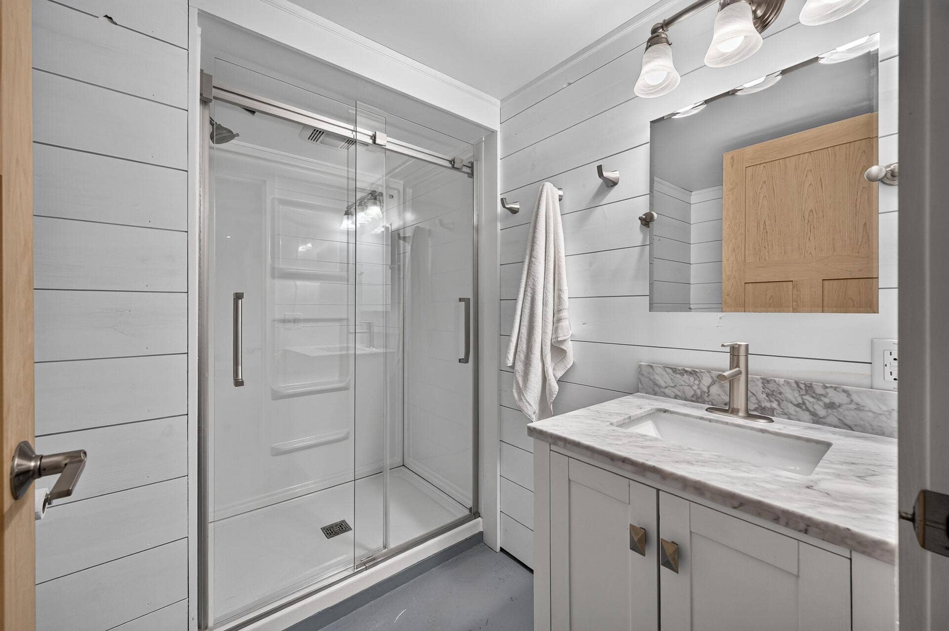 2304 6th Street, White Bear Lake, MN 55110 Bathroom lower level