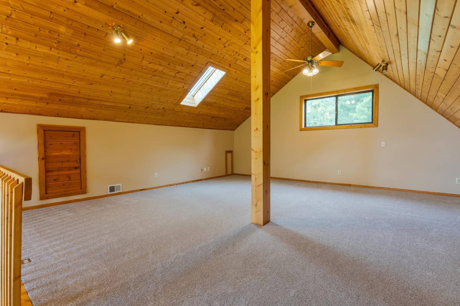 51892 Wildflower Drive, Bemidji, MN 56601 Upper Level Loft.jpeg