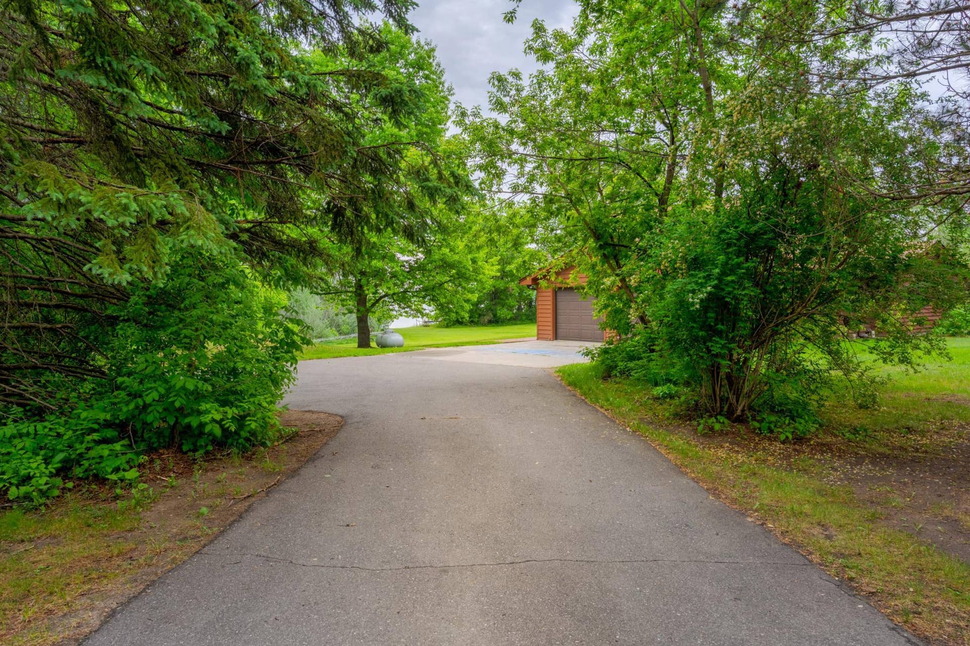 51892 Wildflower Drive, Bemidji, MN 56601 Paved Drive.jpeg