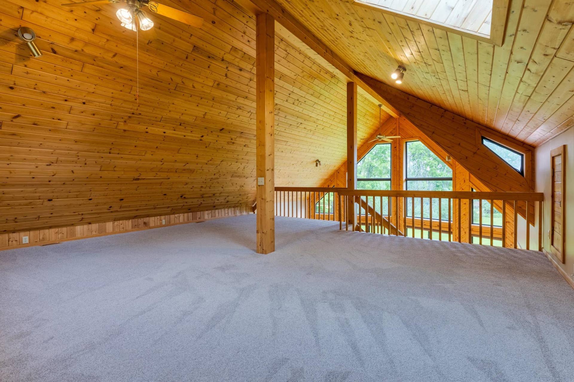 51892 Wildflower Drive, Bemidji, MN 56601 Upper Level Loft 2.jpeg