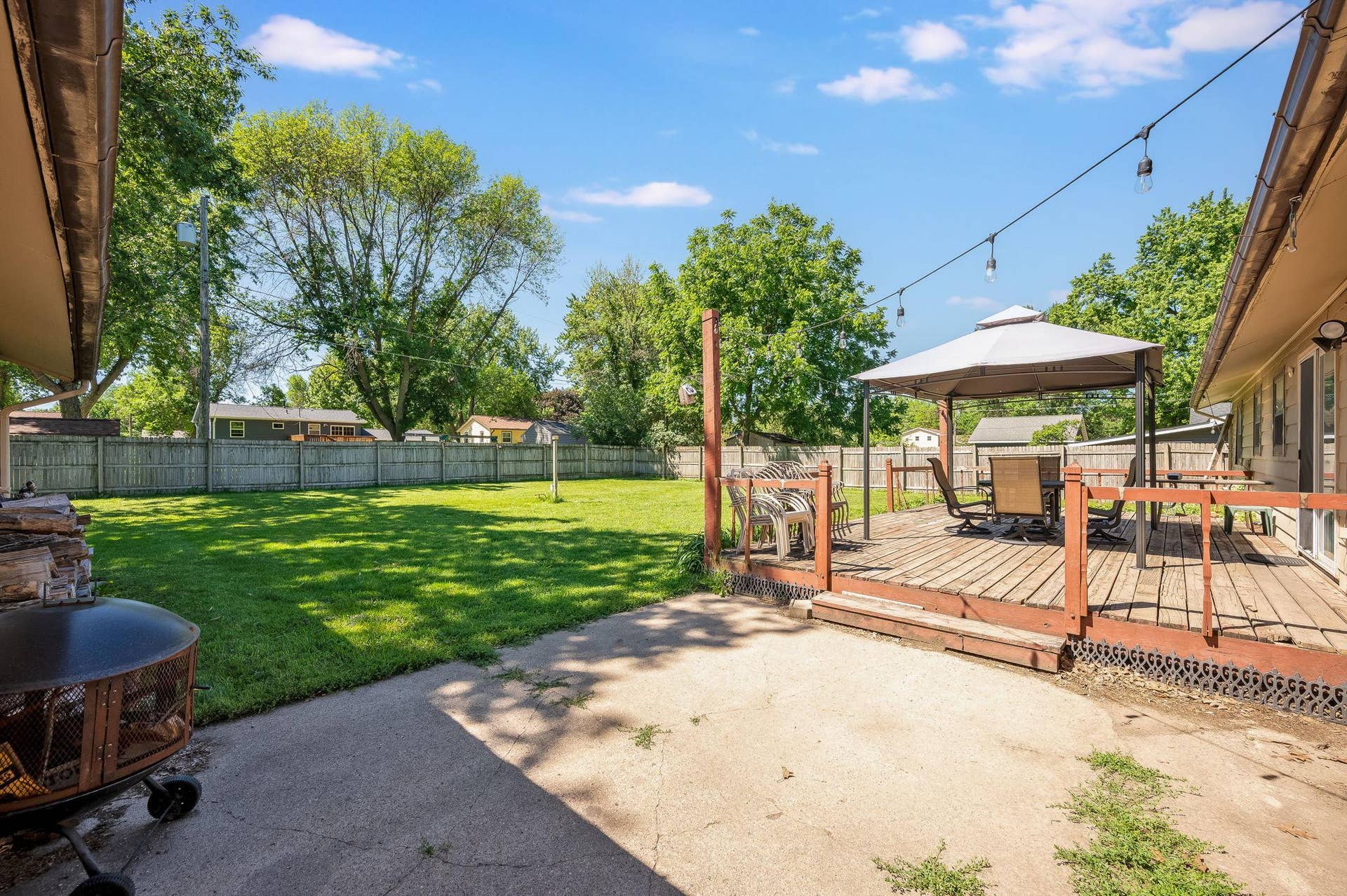 305 Maywood Avenue, Eagle Lake, MN 56024 305 Maywood Ave Eagle Lake-4.jpg