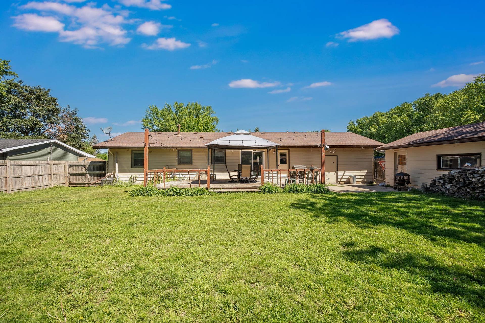 305 Maywood Avenue, Eagle Lake, MN 56024 305 Maywood Ave Eagle Lake-7.jpg