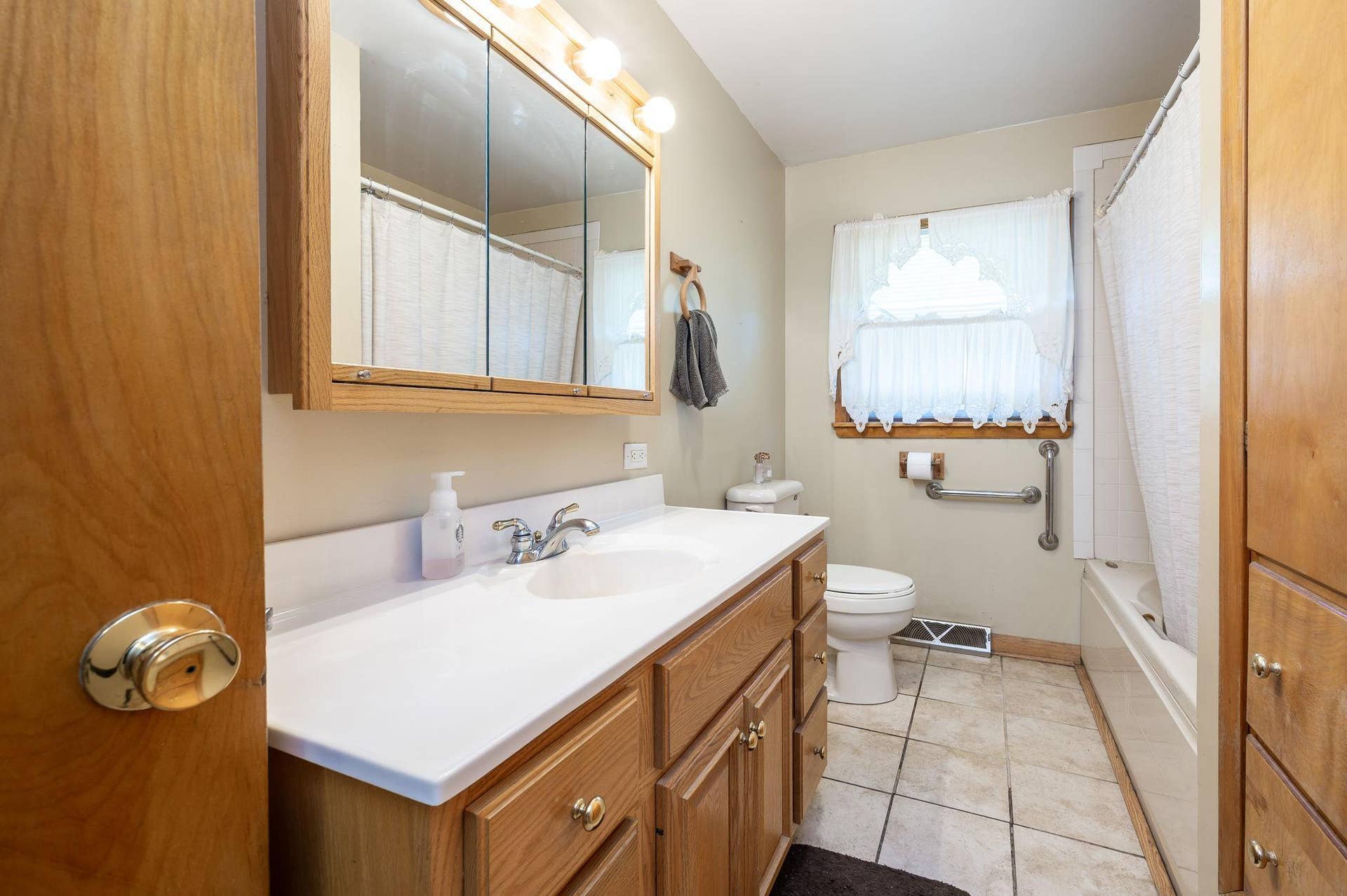 305 Maywood Avenue, Eagle Lake, MN 56024 305 Maywood Ave Eagle Lake-22.jpg