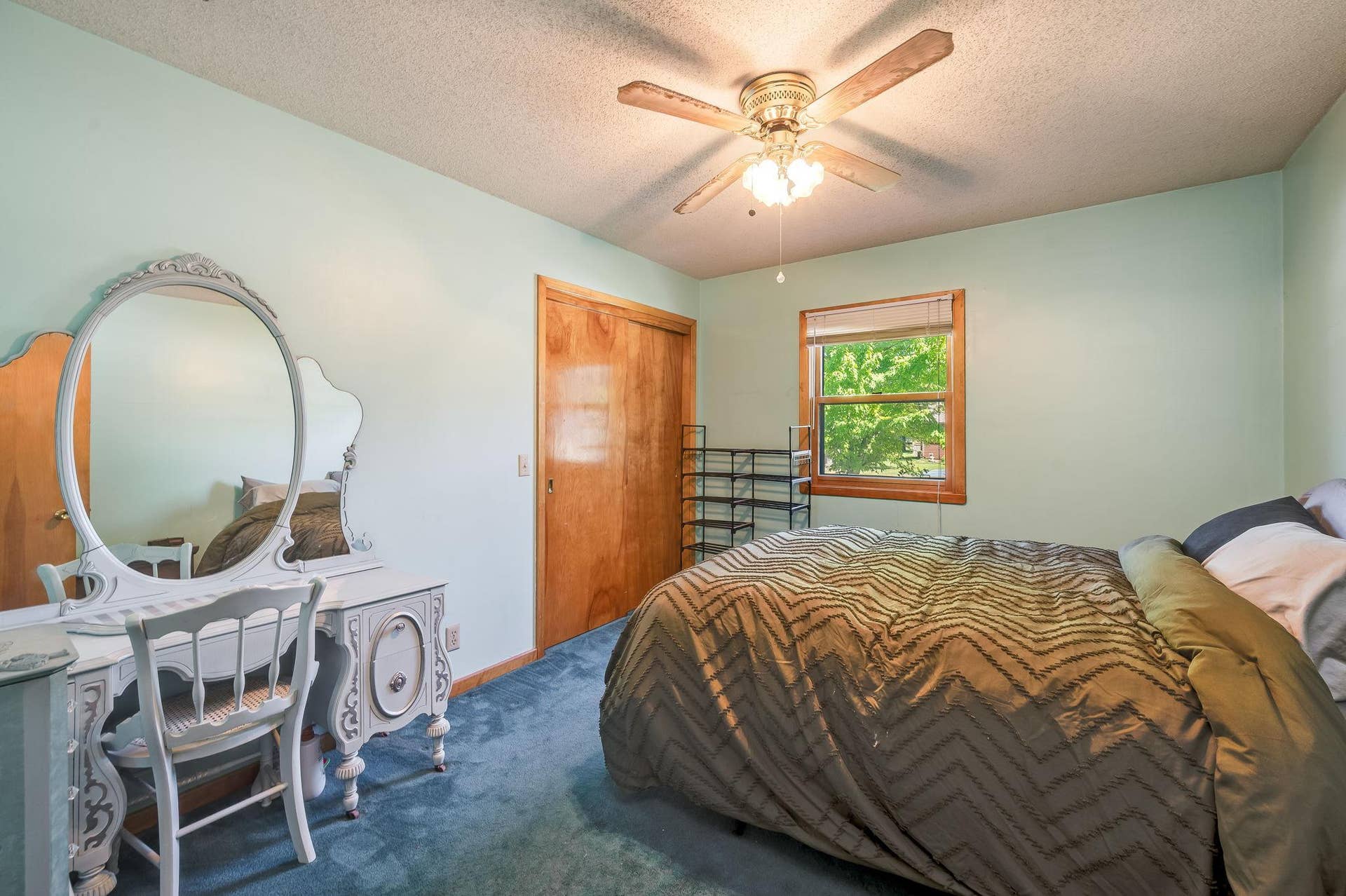 305 Maywood Avenue, Eagle Lake, MN 56024 305 Maywood Ave Eagle Lake-23.jpg
