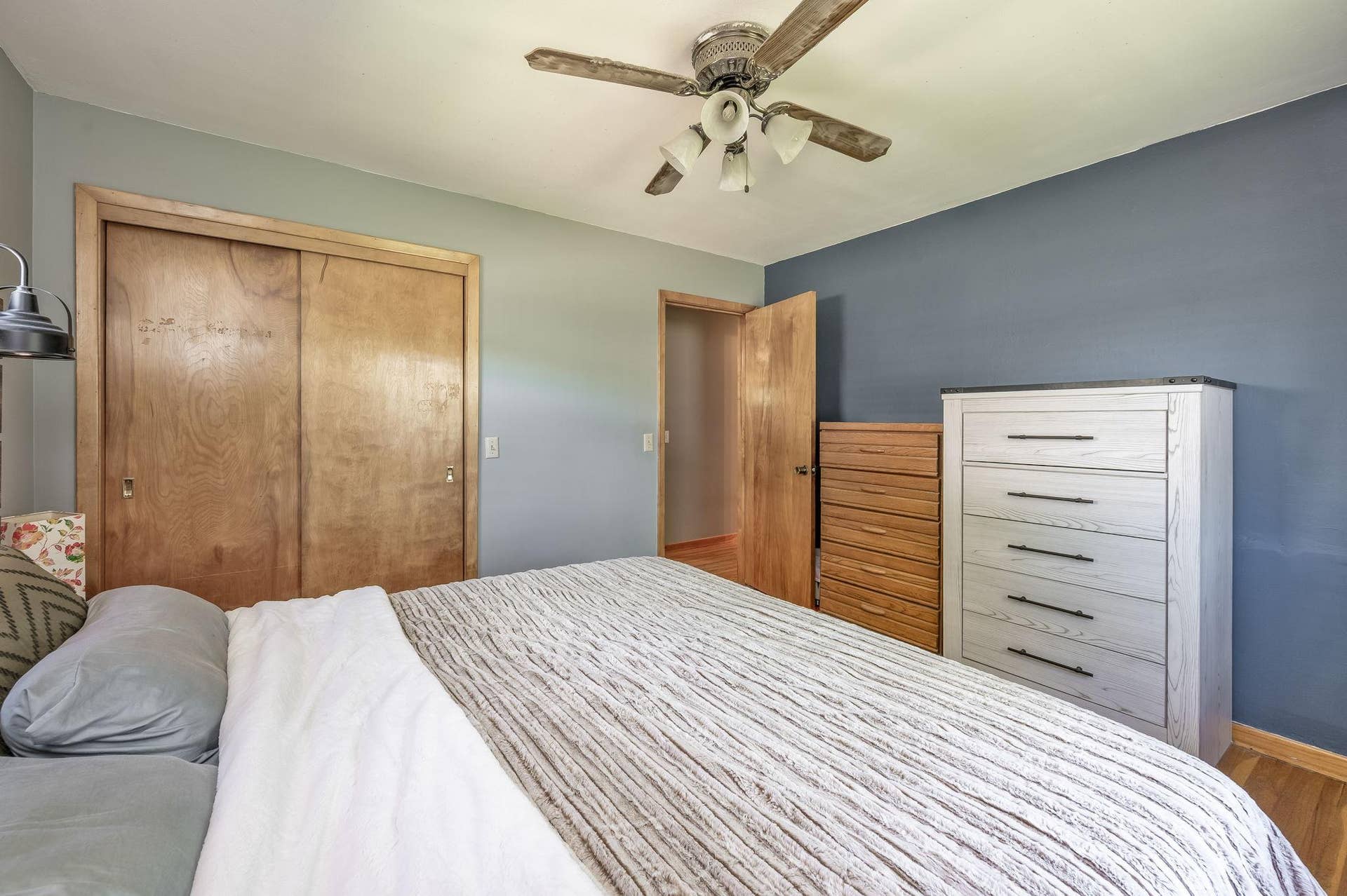 305 Maywood Avenue, Eagle Lake, MN 56024 305 Maywood Ave Eagle Lake-21.jpg