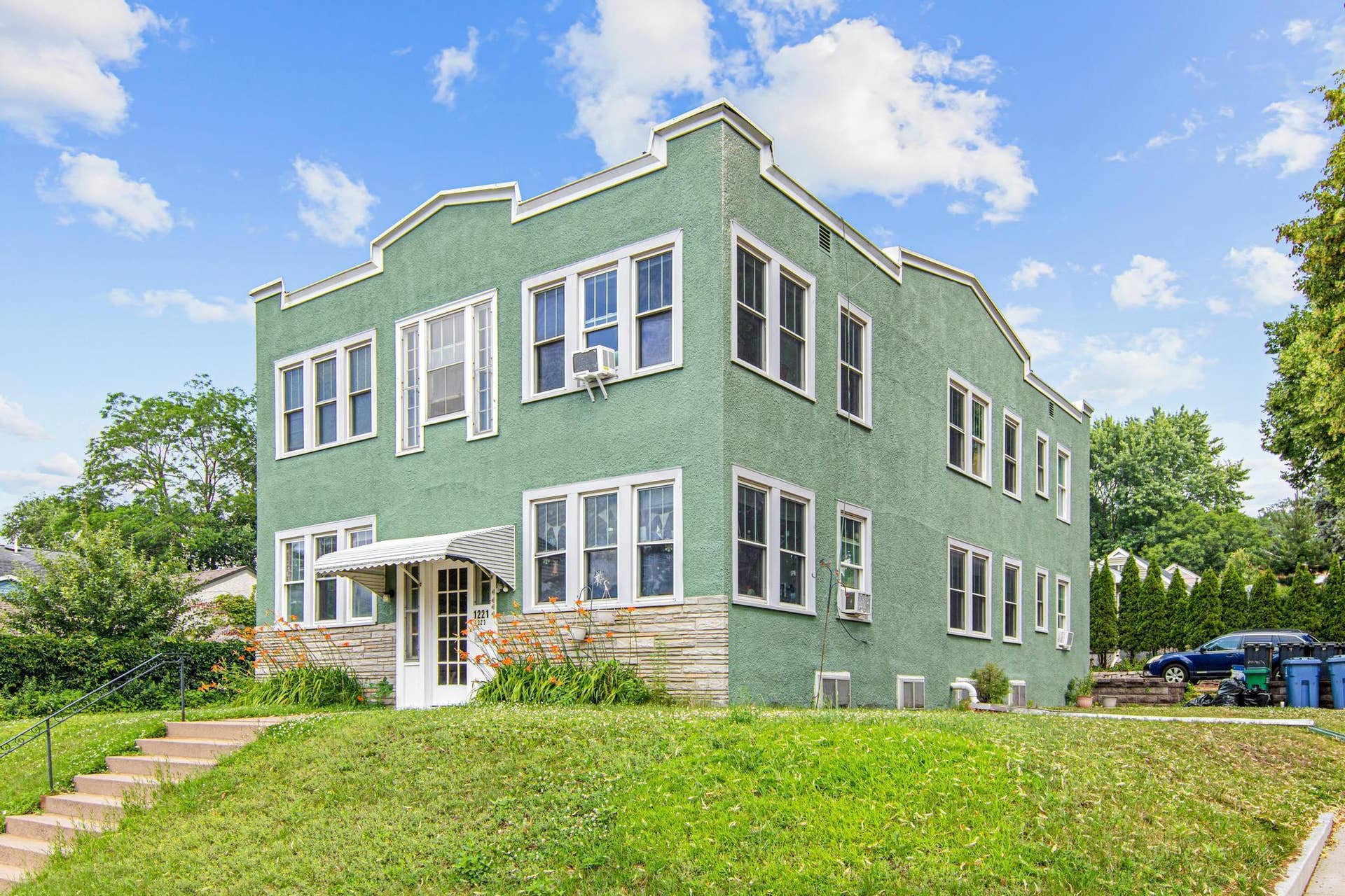 1221 29th Avenue NE, 2, Minneapolis, MN 55418 1221 29th Ave Ne, Minneapolis 1.jpg