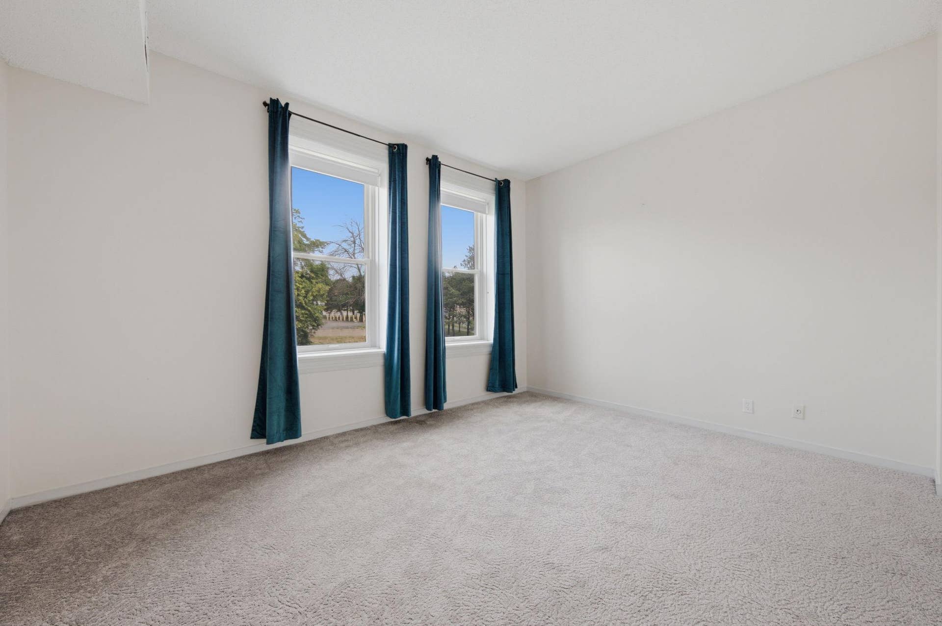 168 College Avenue W, #2, 91, Saint Paul, MN 55102 12-web-or-mls-18-print-IMG_0092.jpg
