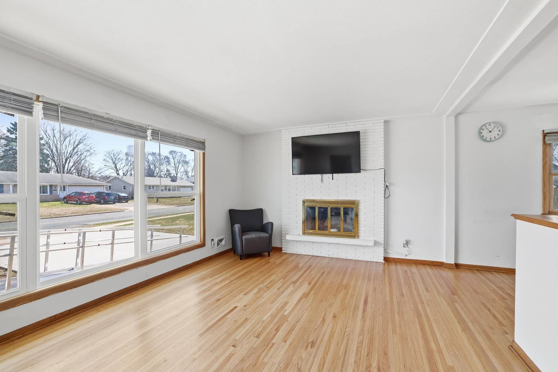 6925 Halifax Avenue N, Brooklyn Center, MN 55429 Spacious Living Room on Main Level.jpg