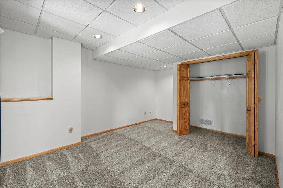 794 Interlachen Draw, Woodbury, MN 55125 794 Interlachen Draw, Woodbury, MN 55125