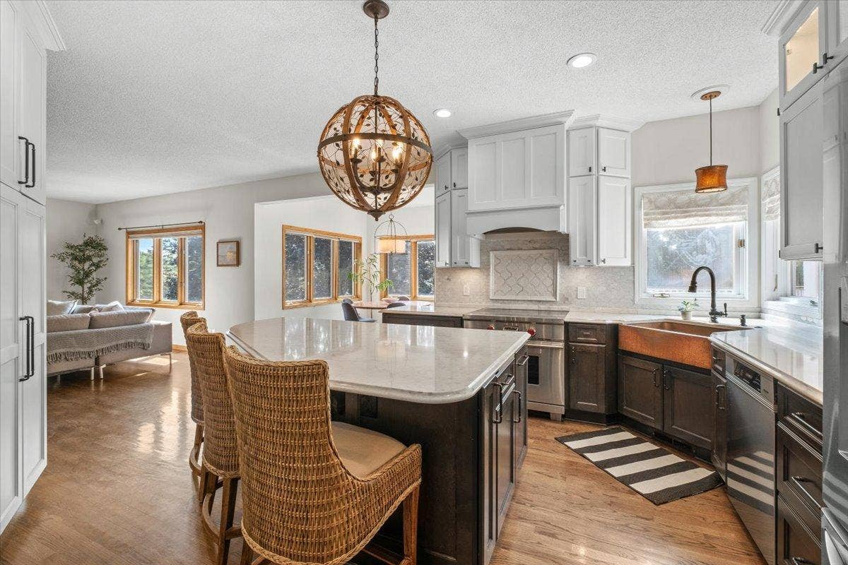 794 Interlachen Draw, Woodbury, MN 55125 794 Interlachen Draw, Woodbury, MN 55125