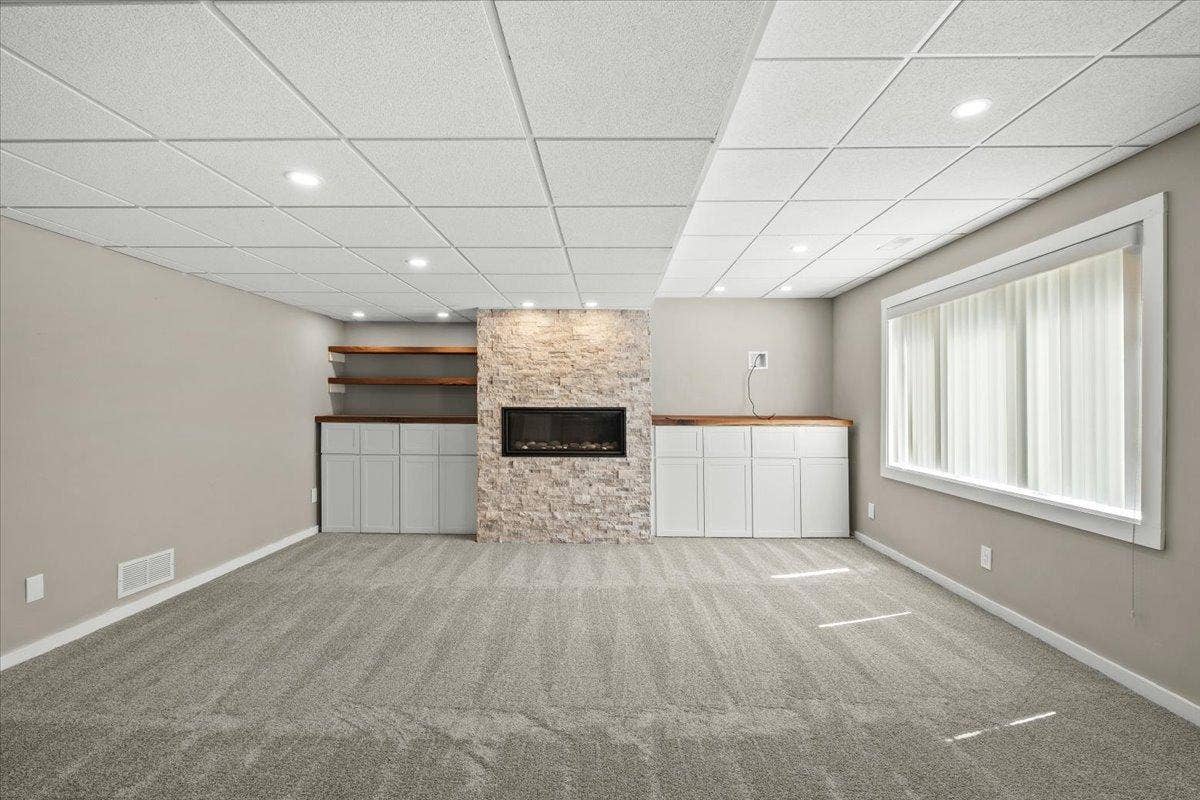 794 Interlachen Draw, Woodbury, MN 55125 794 Interlachen Draw, Woodbury, MN 55125