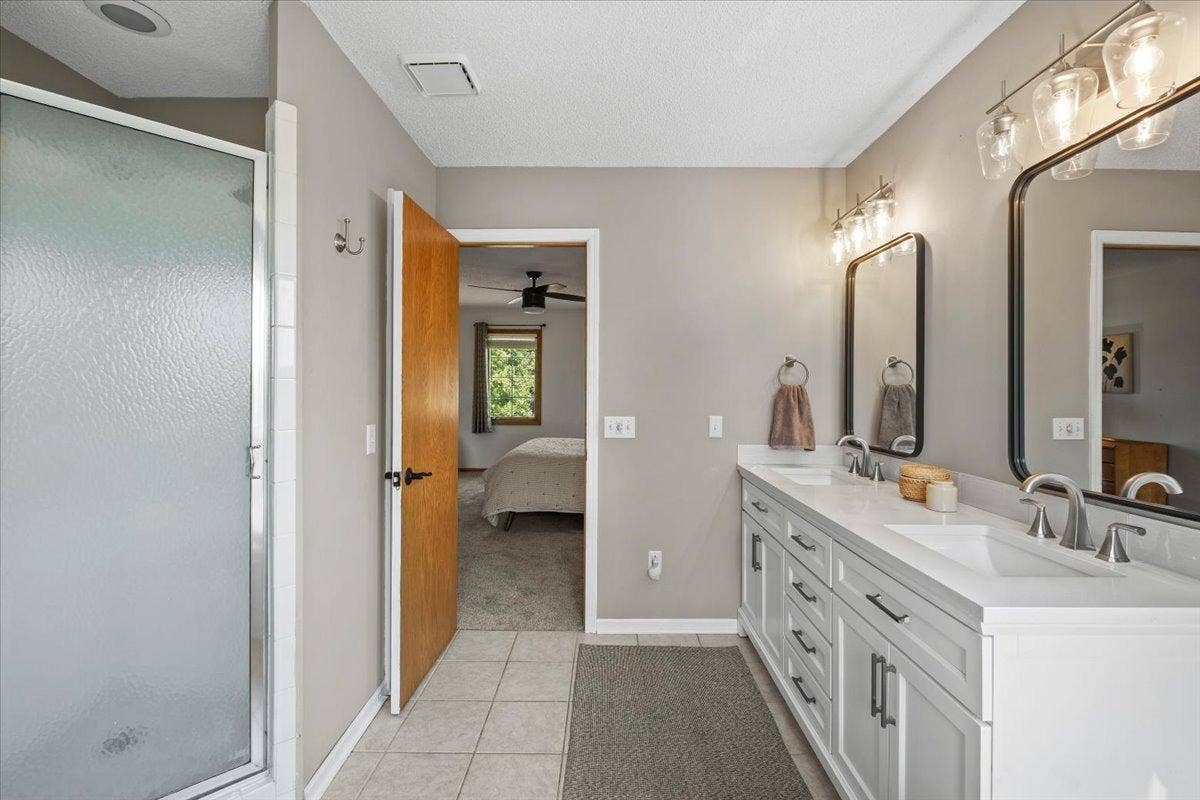 794 Interlachen Draw, Woodbury, MN 55125 794 Interlachen Draw, Woodbury, MN 55125