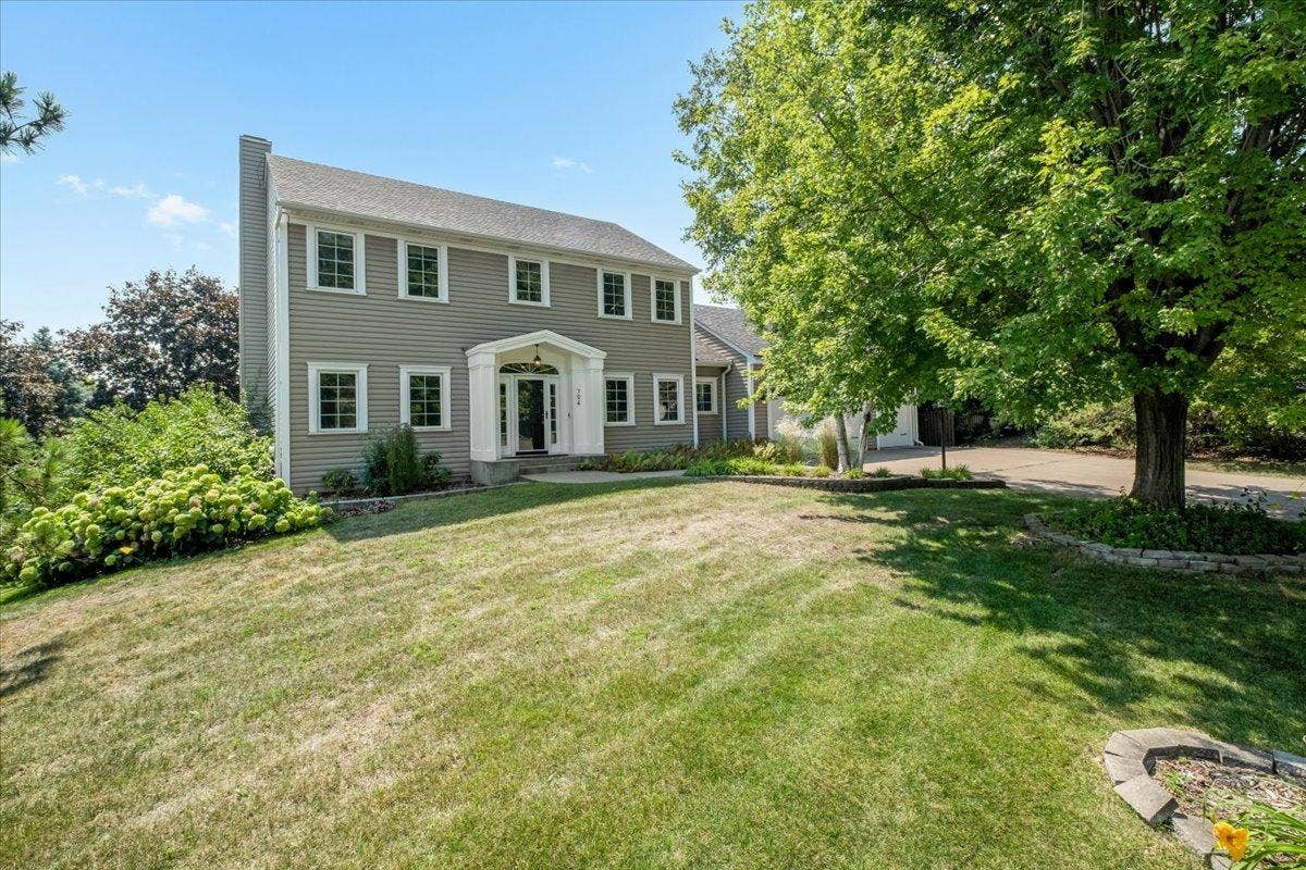 794 Interlachen Draw, Woodbury, MN 55125 794 Interlachen Draw, Woodbury, MN 55125