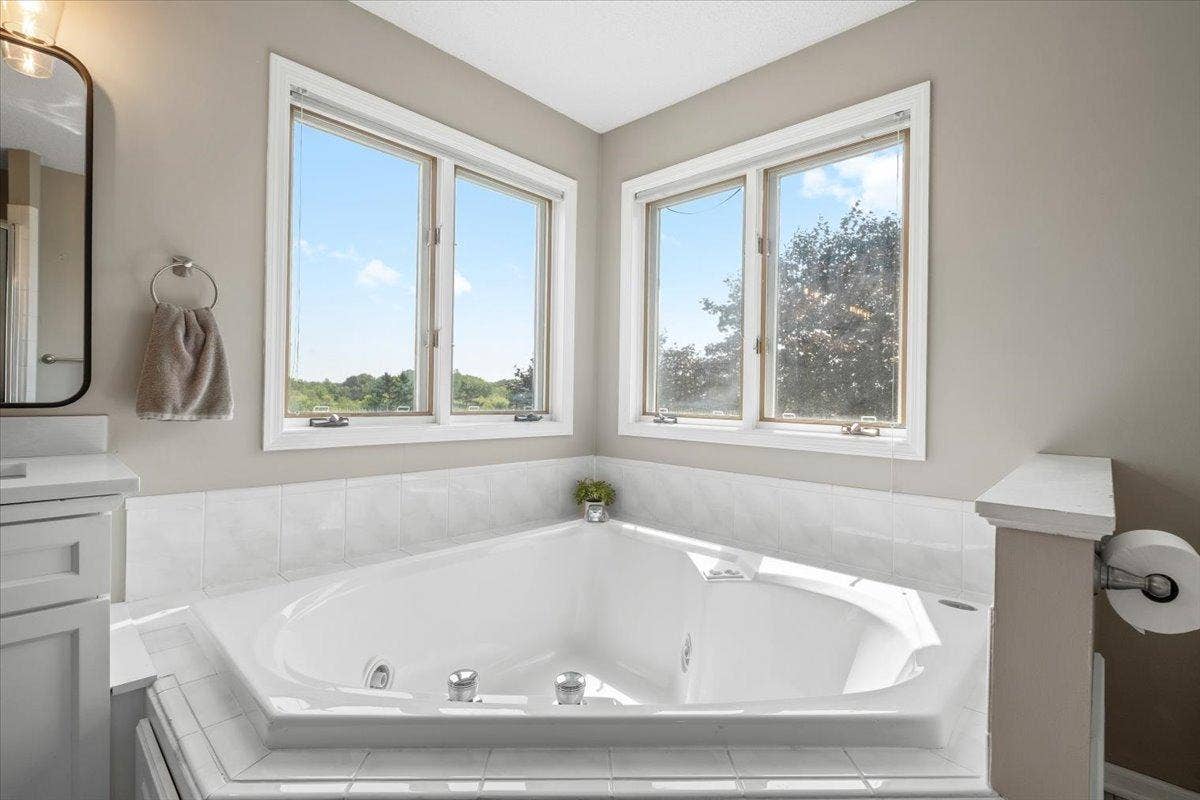 794 Interlachen Draw, Woodbury, MN 55125 794 Interlachen Draw, Woodbury, MN 55125