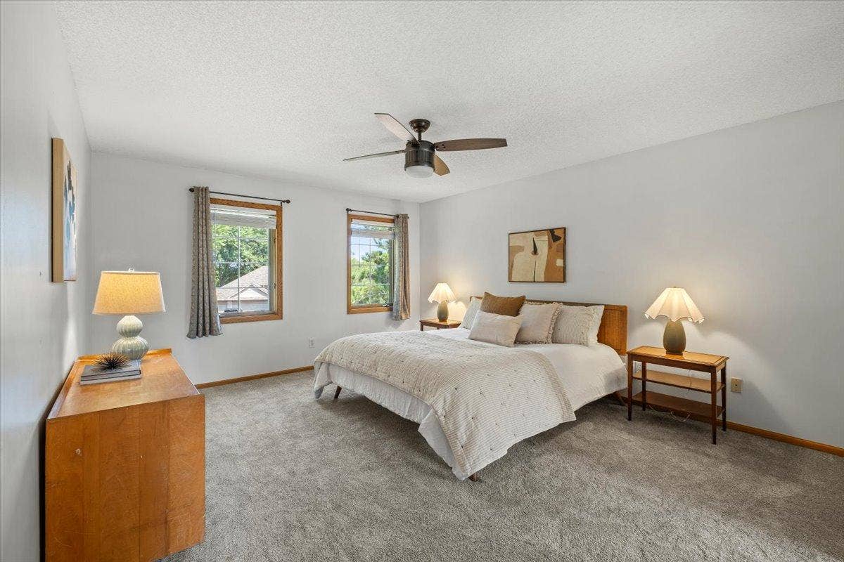 794 Interlachen Draw, Woodbury, MN 55125 794 Interlachen Draw, Woodbury, MN 55125