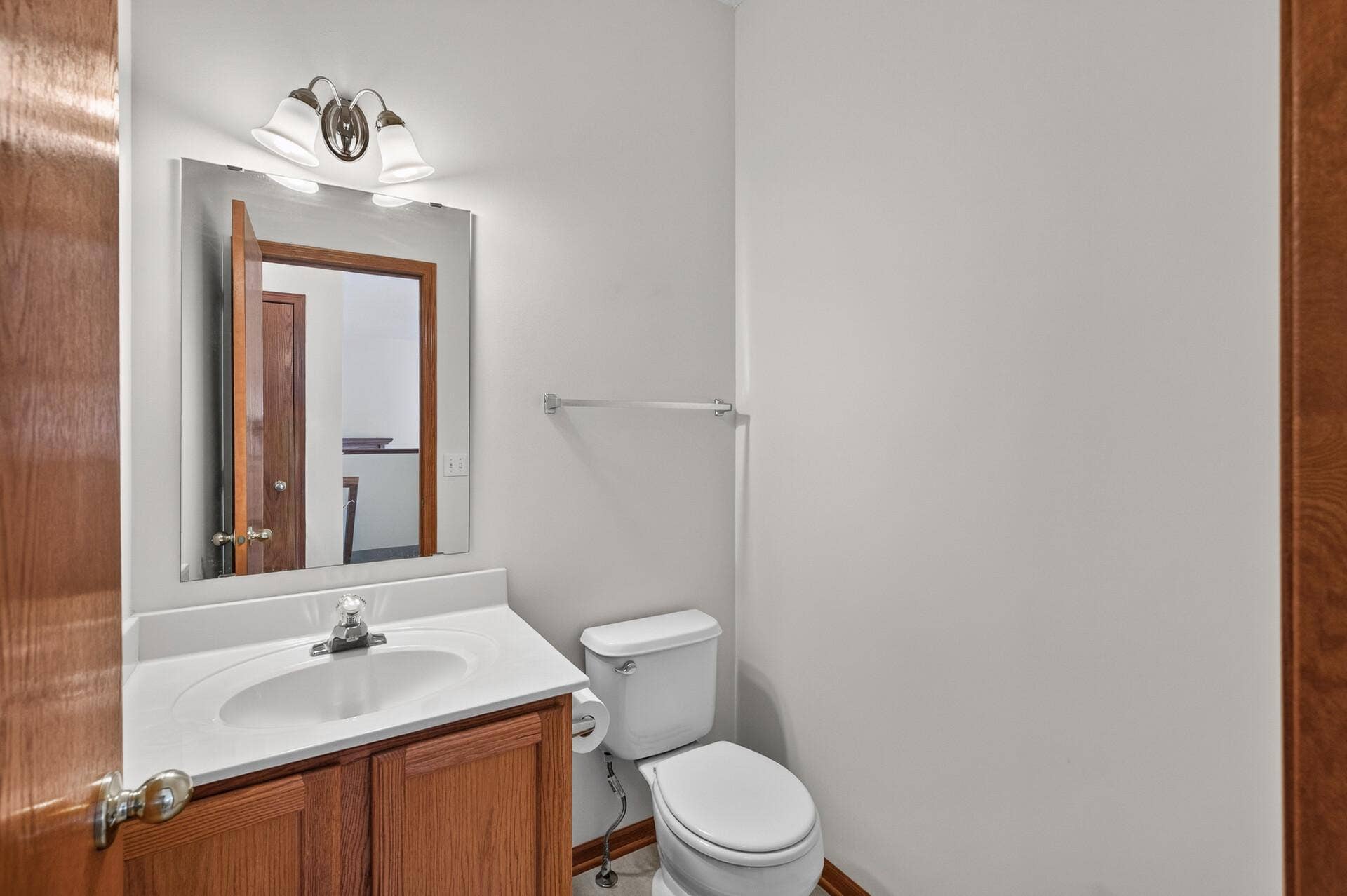 442 Meadowood Lane, Burnsville, MN 55337 53_442_Meadowood22 (1)_mls.jpg
