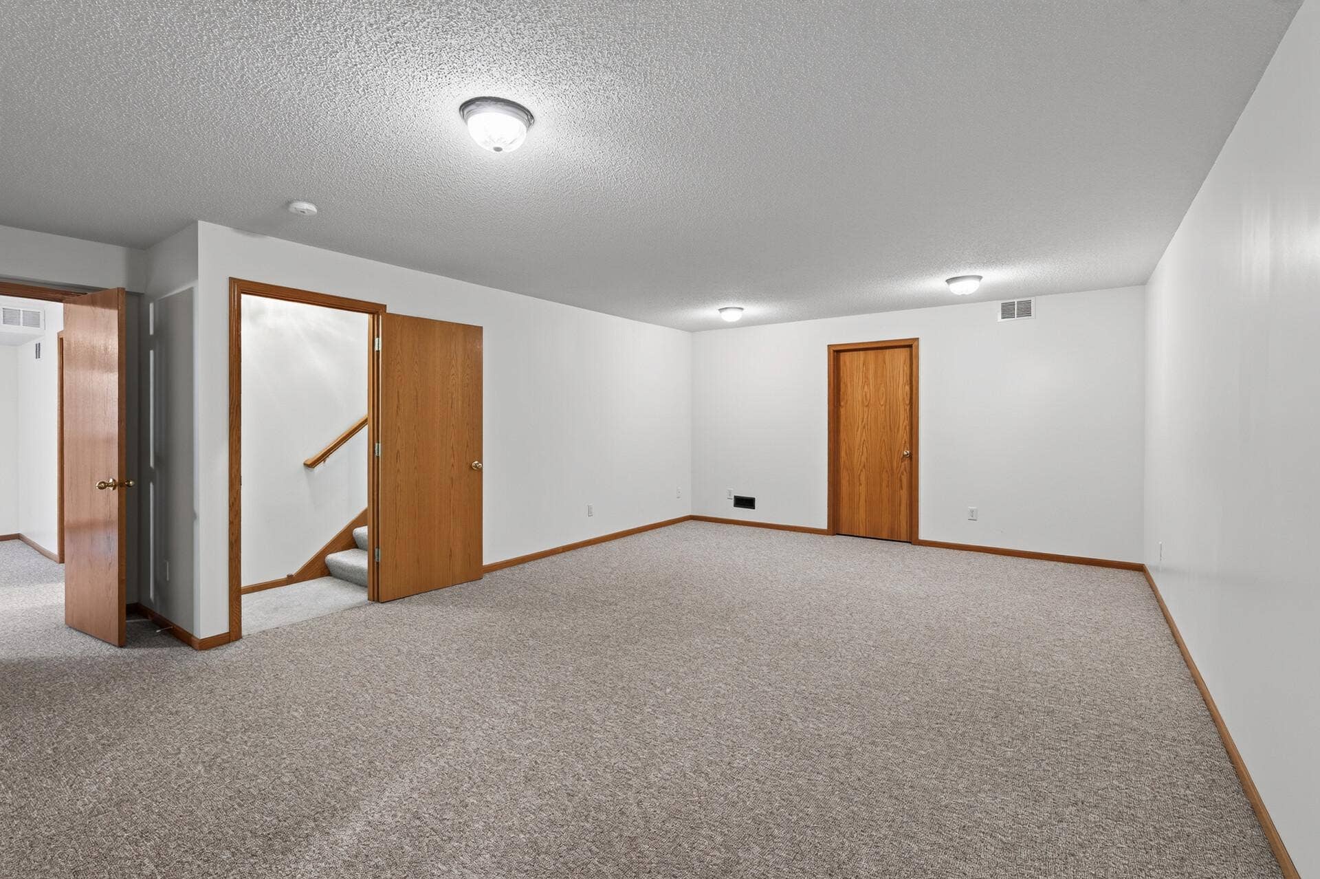 442 Meadowood Lane, Burnsville, MN 55337 55_442_Meadowood24 (1)_mls.jpg