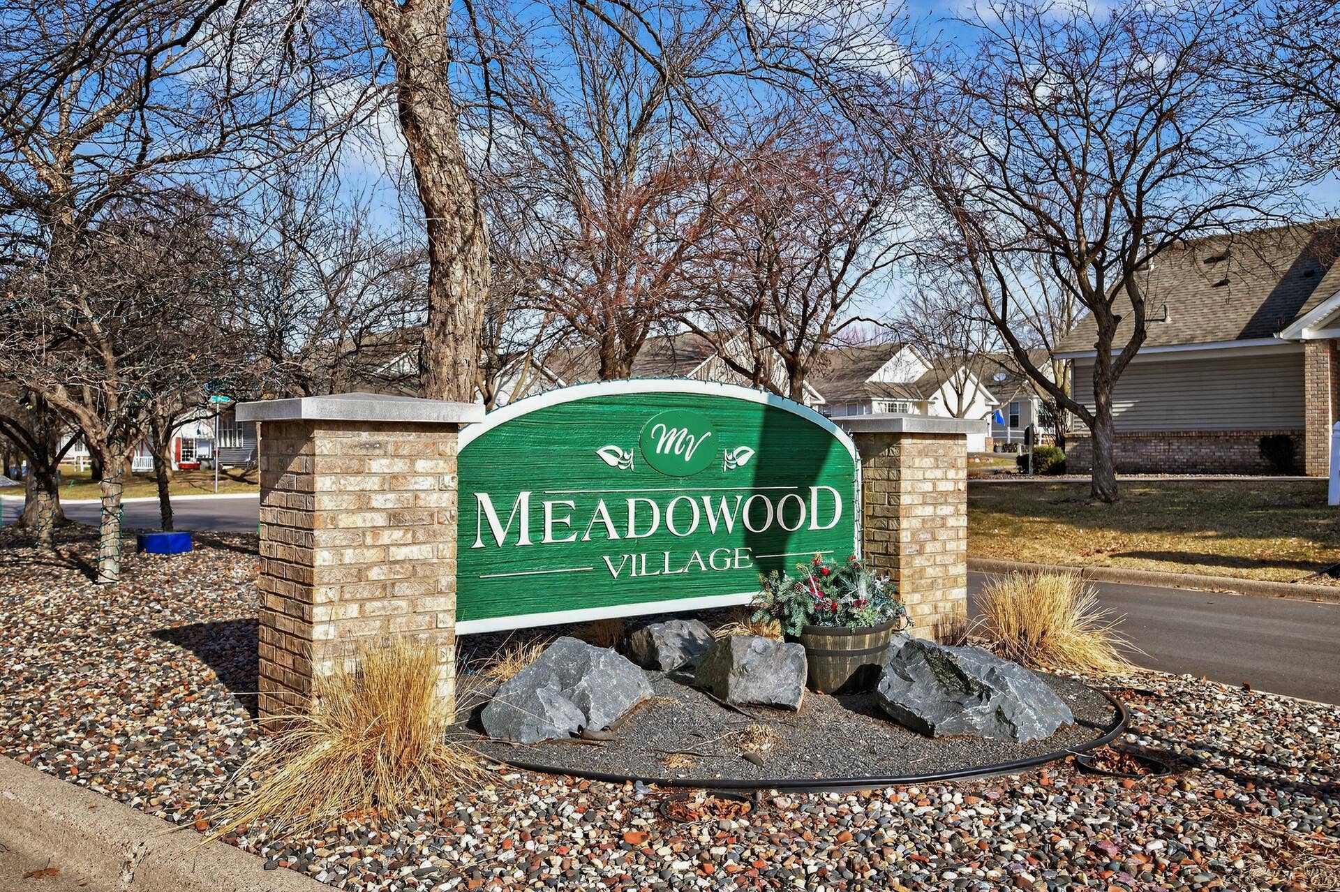 442 Meadowood Lane, Burnsville, MN 55337 31_442_Meadowood31_mls.jpg