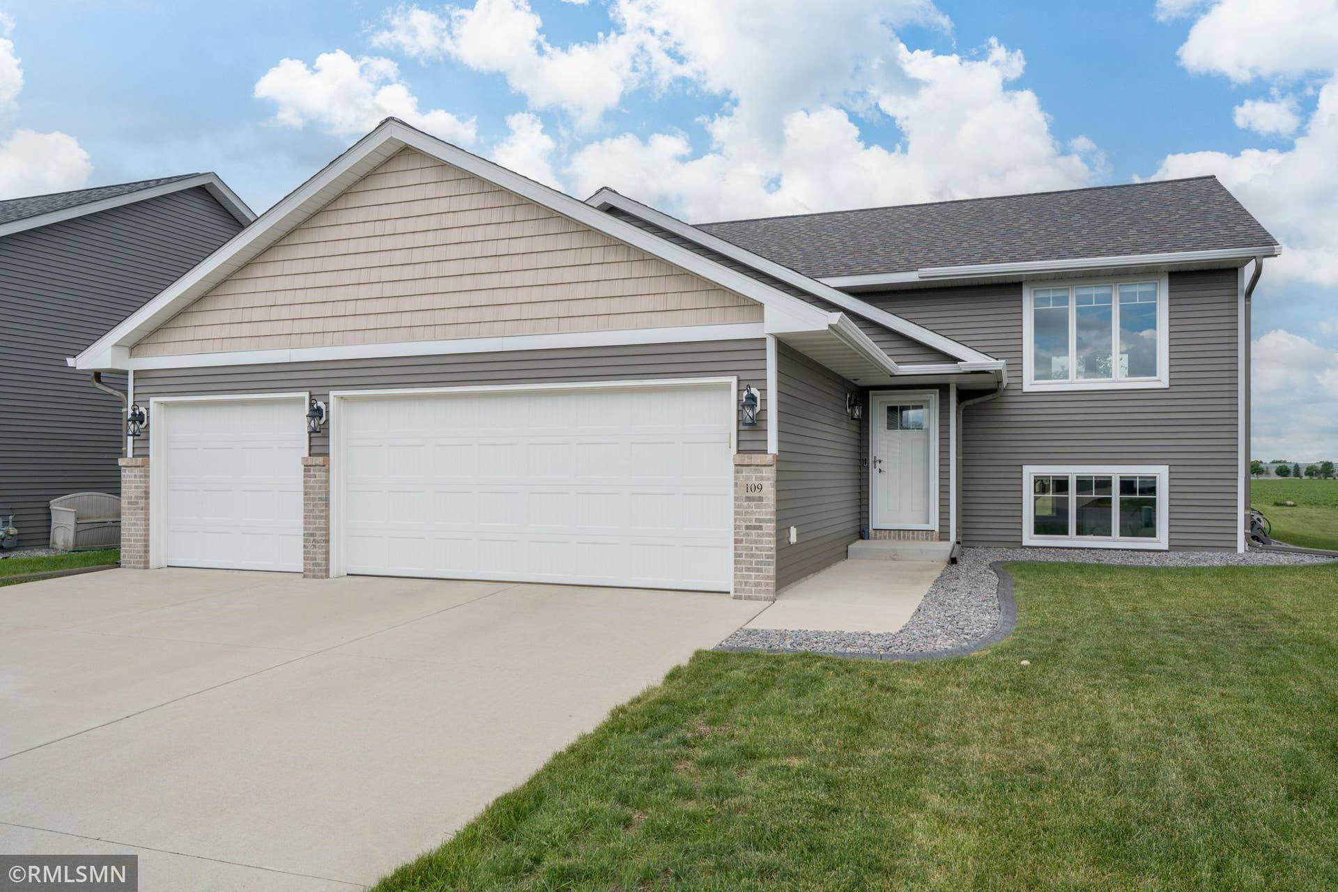 109 Cypress Court, Mankato, MN 56001 2-web-or-mls-109-cypress-ct.jpg