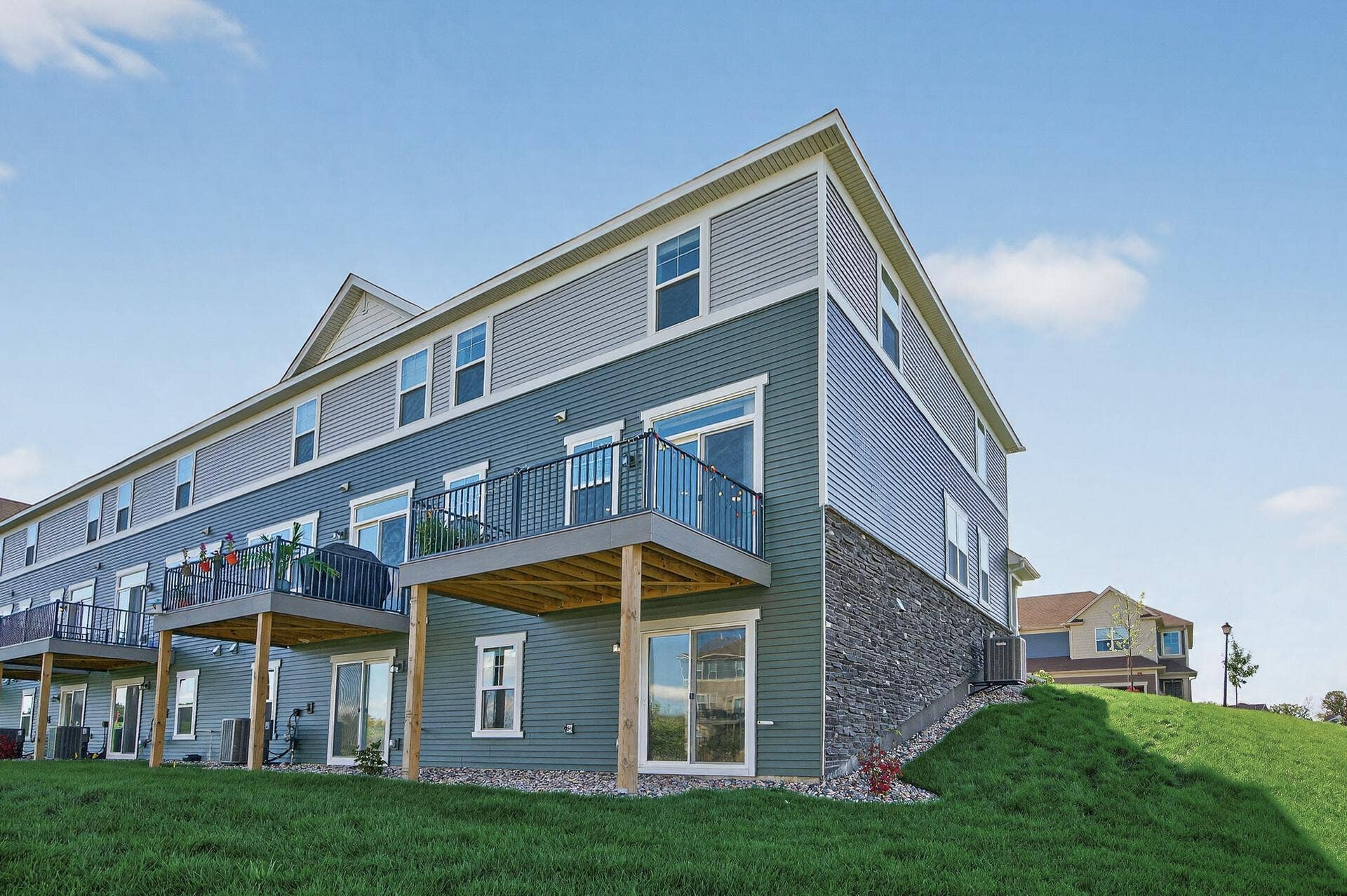 20020 62nd Place, Hamel, MN 55340 20020 62nd Place, Hamel, MN 55340