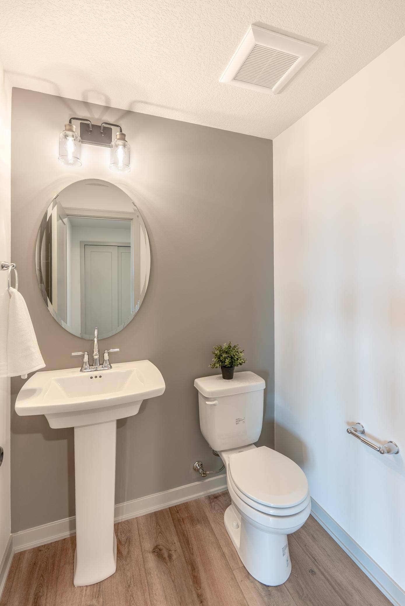 5036 Airlake Draw, Woodbury, MN 55129 DSC01997-Edit.jpg